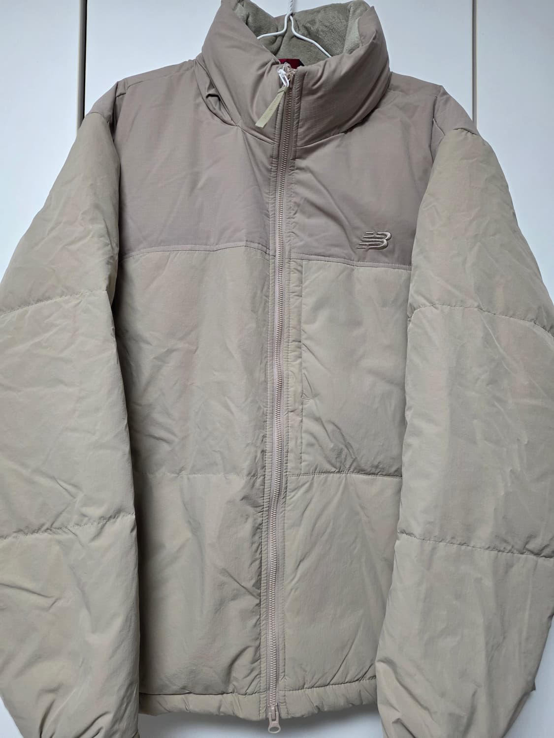 뉴발란스 베이지 경량패딩 점퍼 상품이미지1