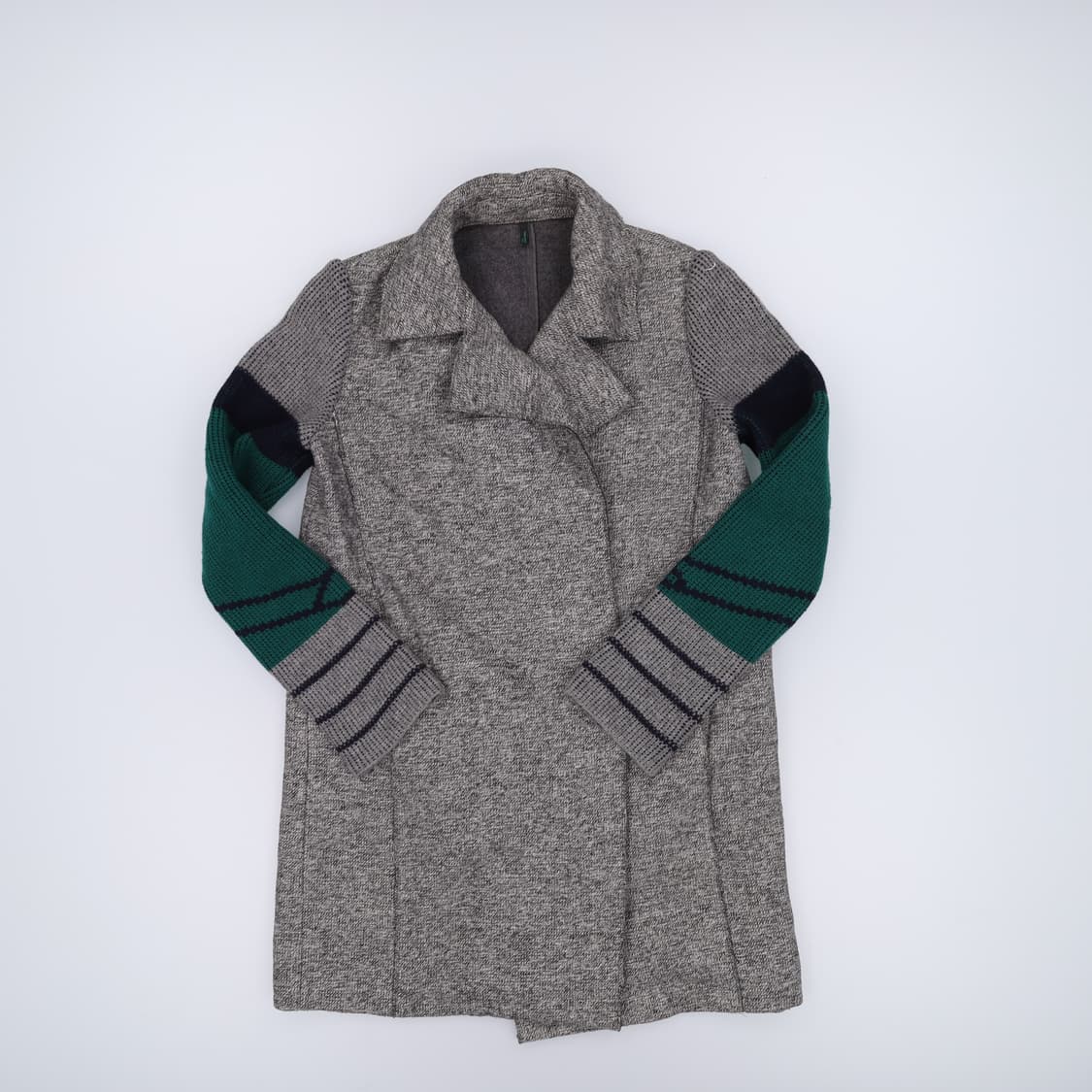 42 베네통 니트소매 일자핏 코트 0204M 상품이미지1