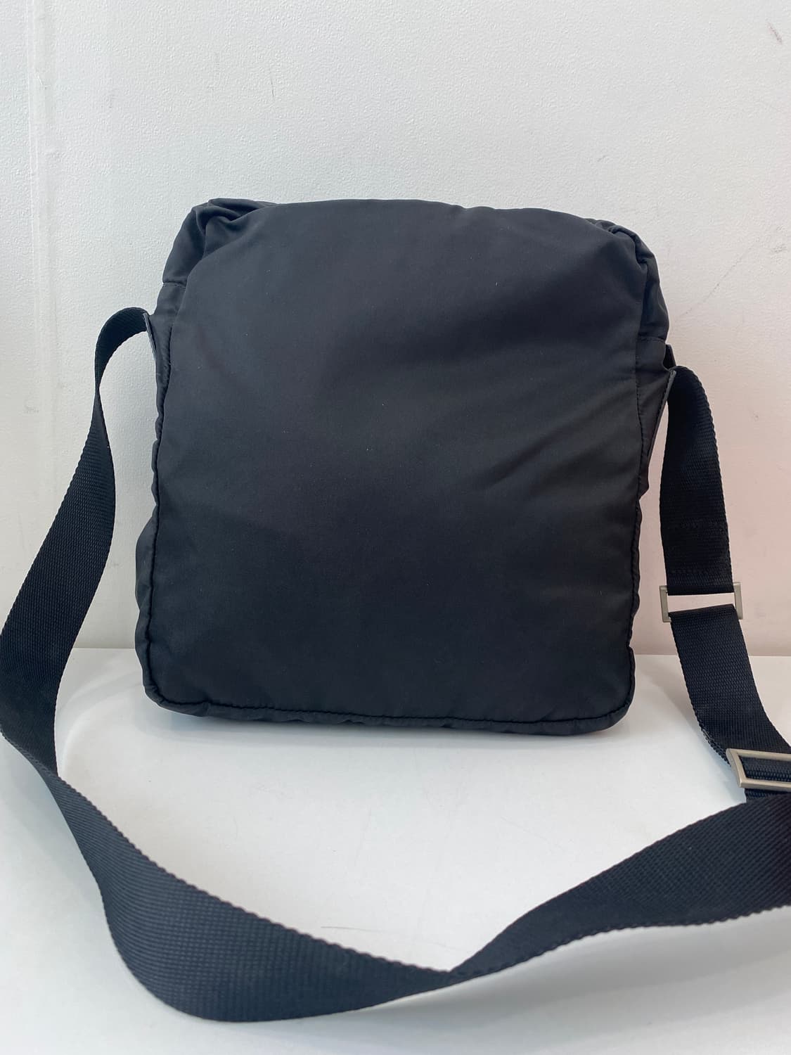 프라다 나일론 포코노 메신저백 크로스백 상품이미지3