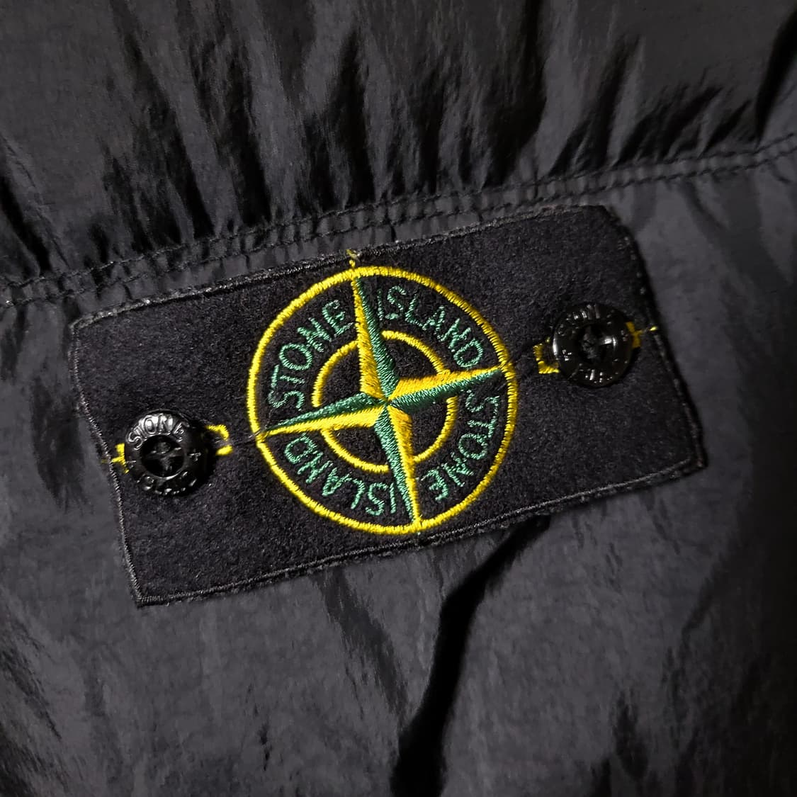 [새상품급/XL size]24FW 스톤아일랜드 크링클랩스 후드 다운 패딩 상품이미지3