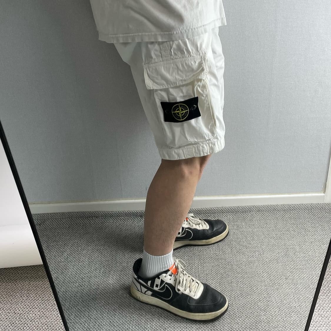 스톤아일랜드 화이트 카고숏팬츠 상품이미지8