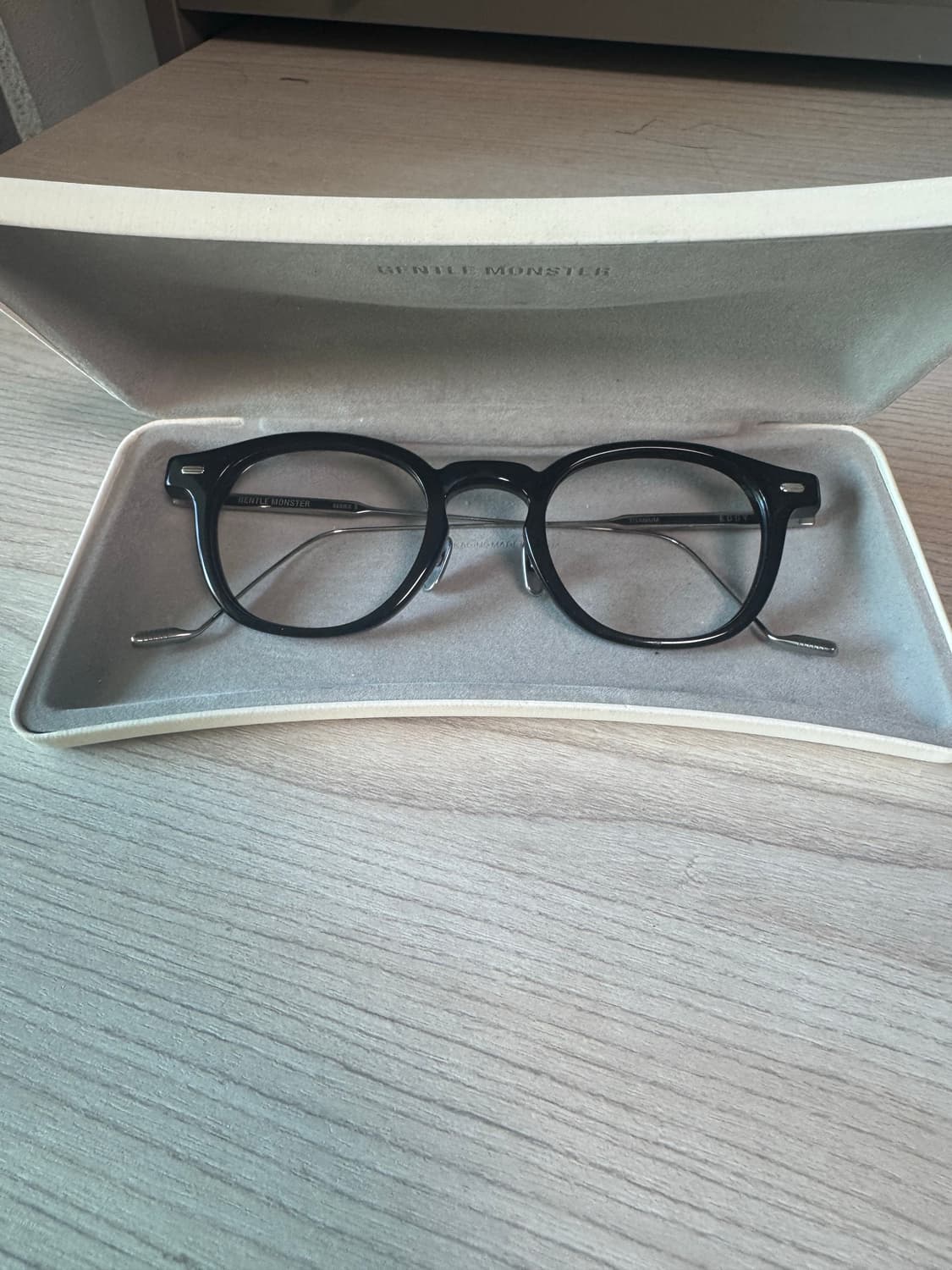 젠틀몬스터 에디01 상품이미지3