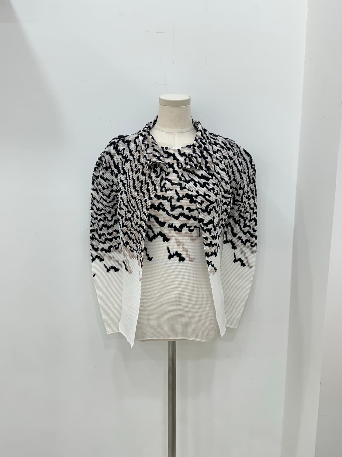 이세이미야케 가디건 반팔 set 상품이미지1