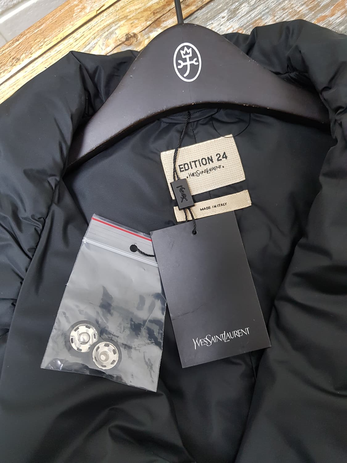 [38/미사용/정품] 생로랑 구스 푸퍼 패딩조끼 상품이미지4