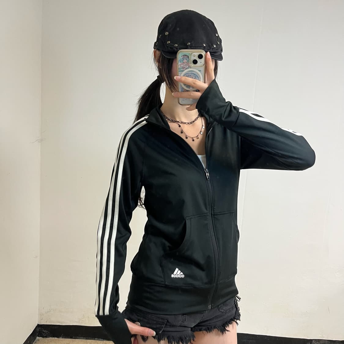 Adidas black track jacket 상품이미지2