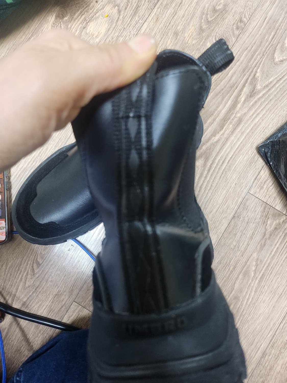 엄브로첼시부츠 상품이미지3