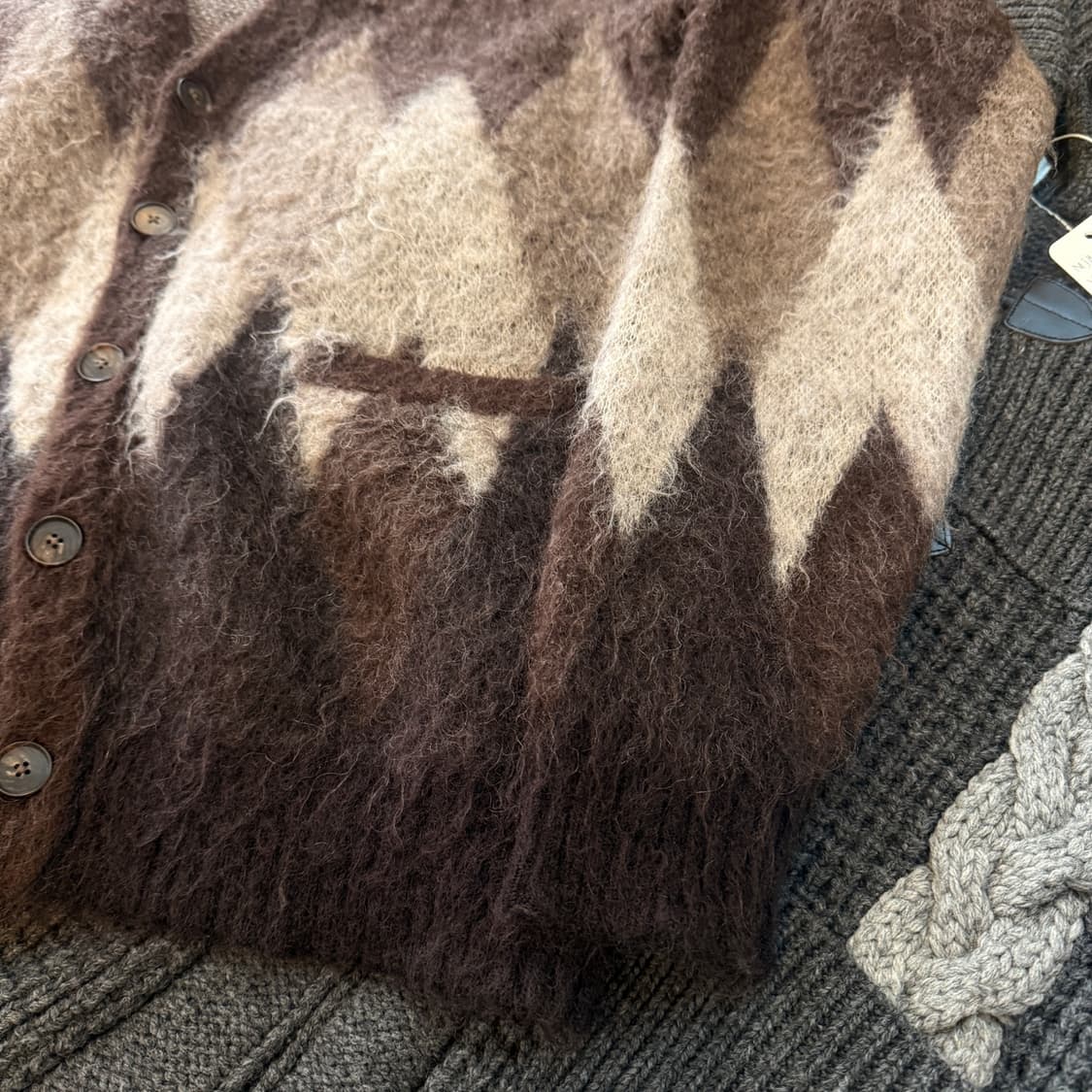 22시즌 마인데님 아가일 모헤어 혼방 가디건 상품이미지3