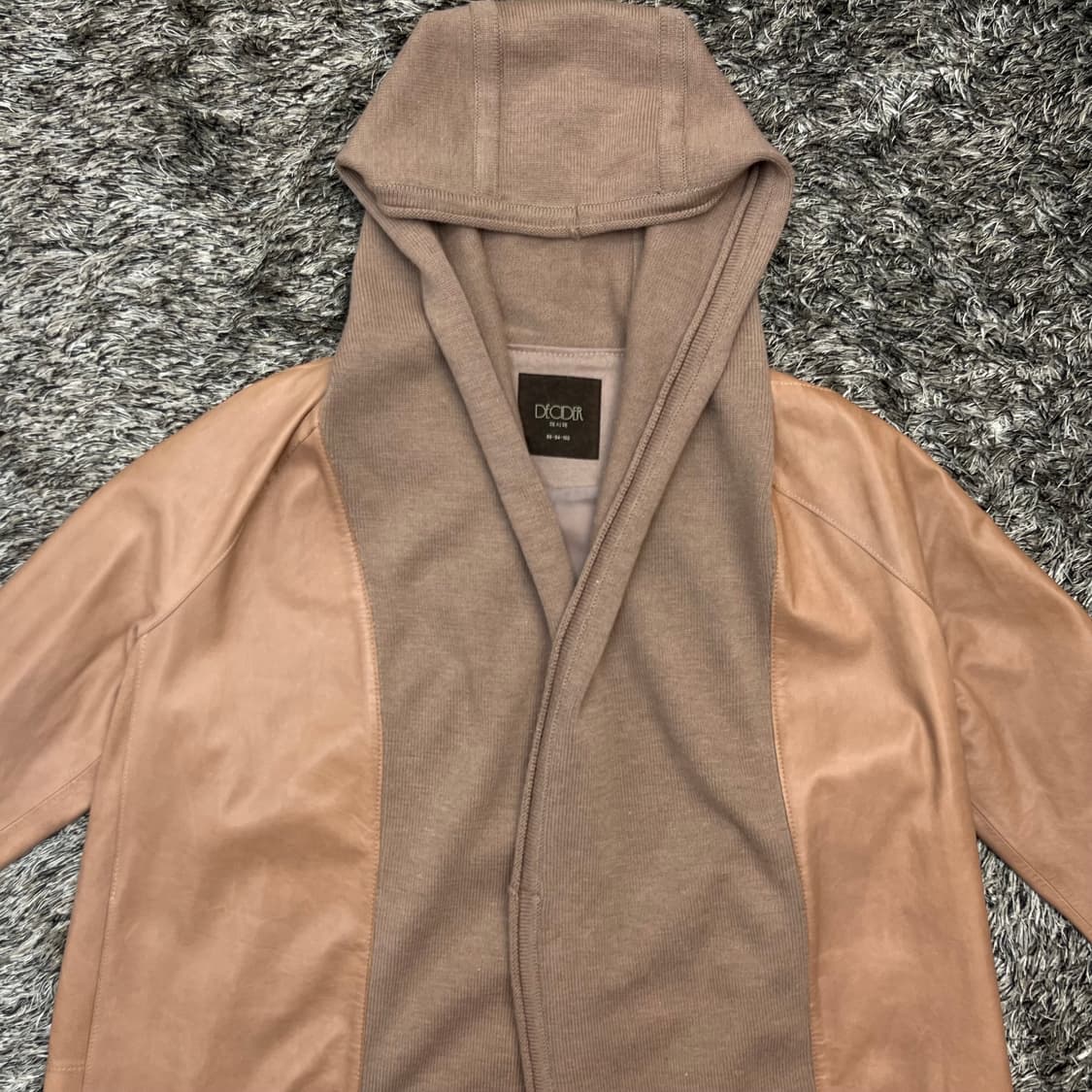 데시데 여성 천연 양가죽 후드 울 코트 (88-94-160) 상품이미지2