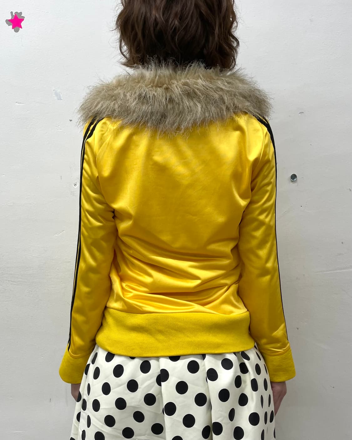 Retro Star Glossy Yellow Fur Track Top 상품이미지3