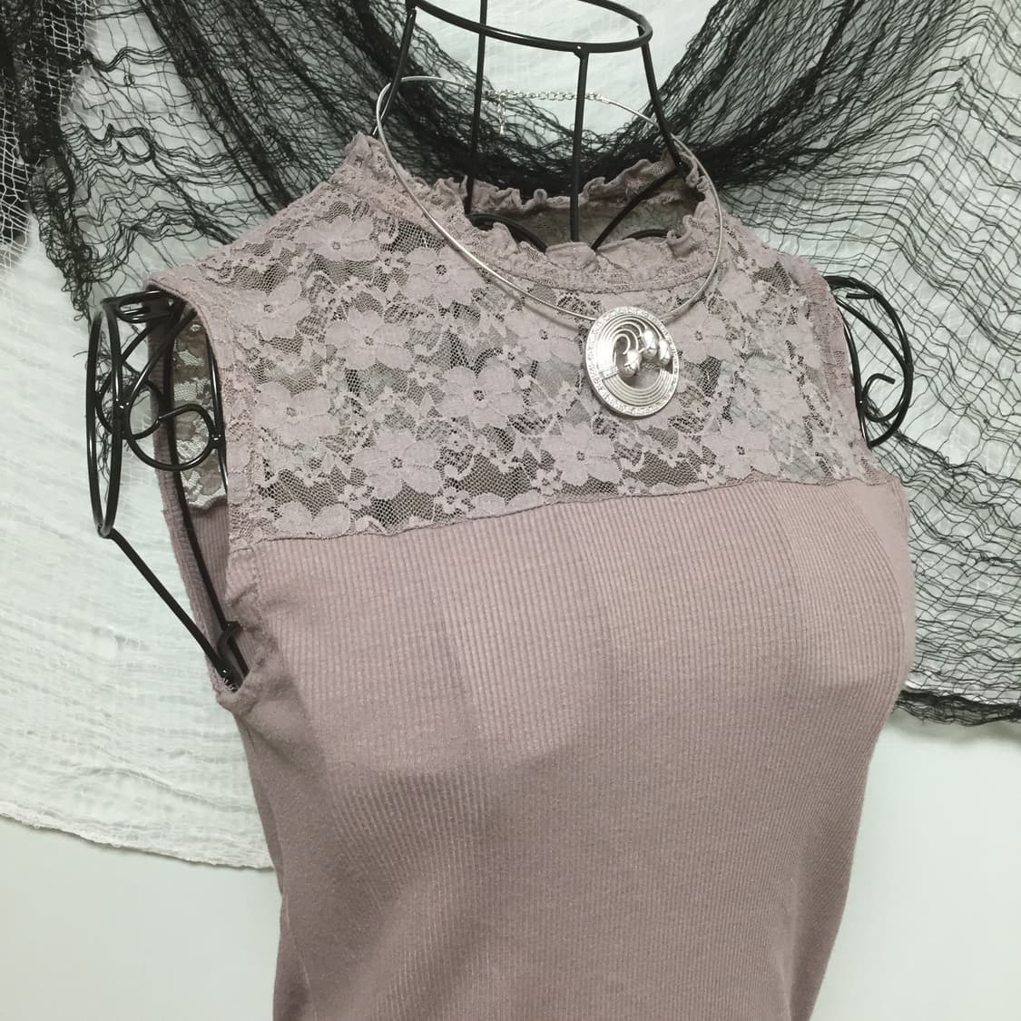 Rose lace sleeves top 상품이미지2