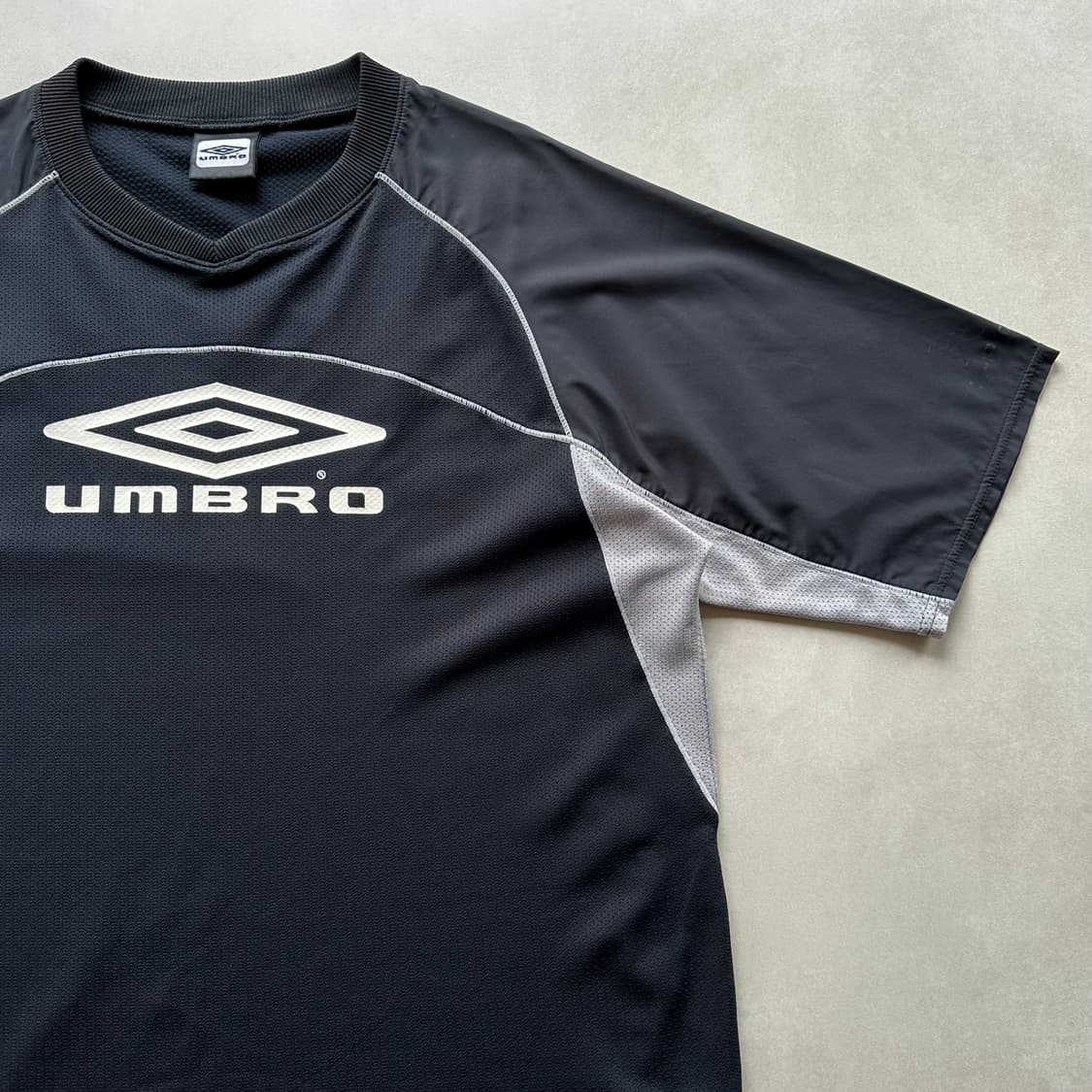 [L-XL]엄브로 메쉬 반팔 티셔츠 상품이미지3