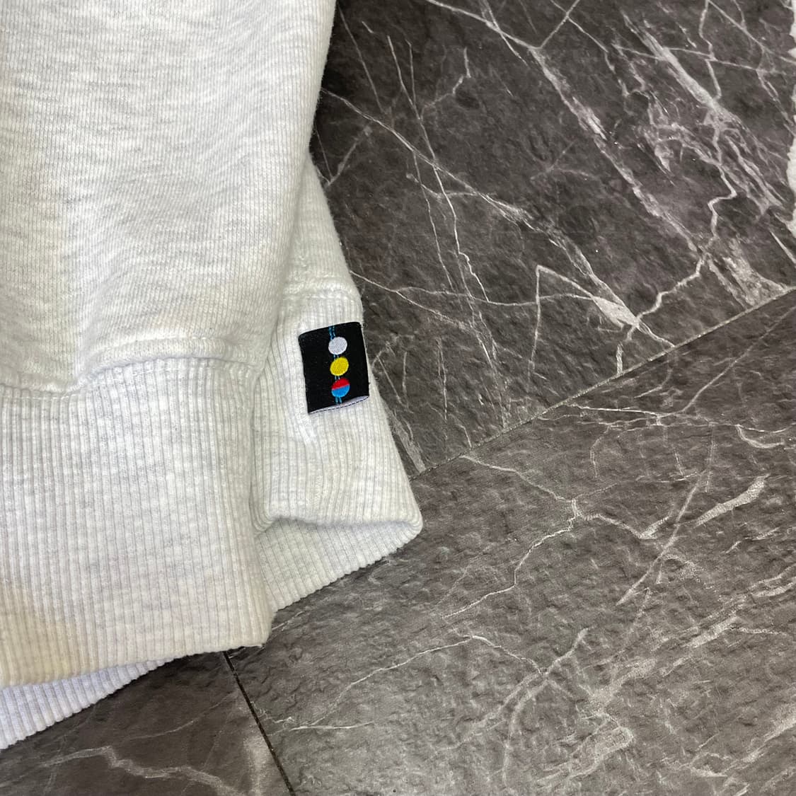 아이앱 스튜디오 라이트 그레이 후디 상품이미지5