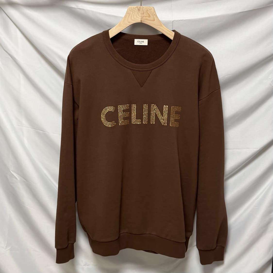 [S+급/L] 셀린느 글리터 로고 맨투맨 브라운 상품이미지1