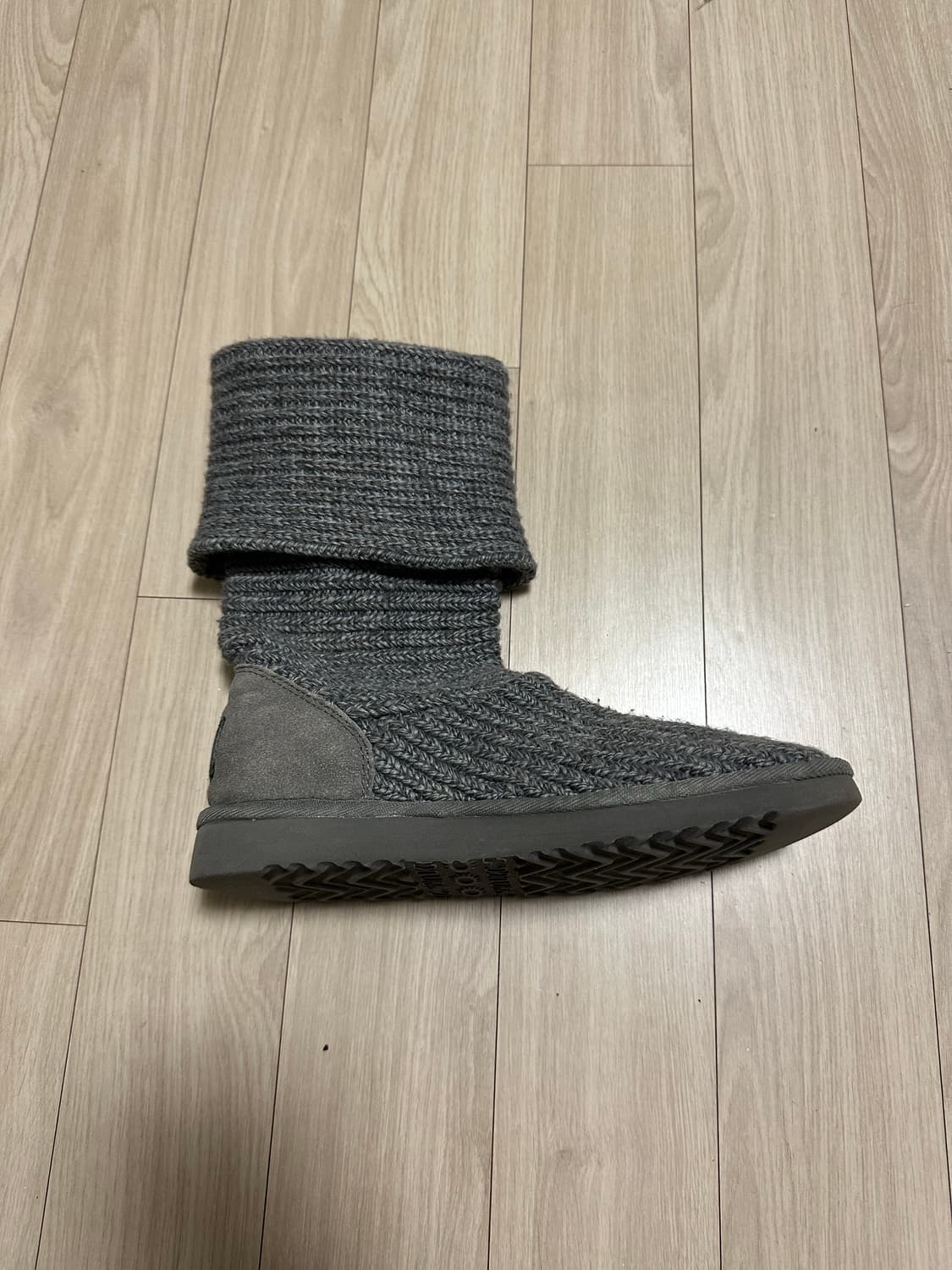 (240) 어그 카디 부츠 그레이 상품이미지4