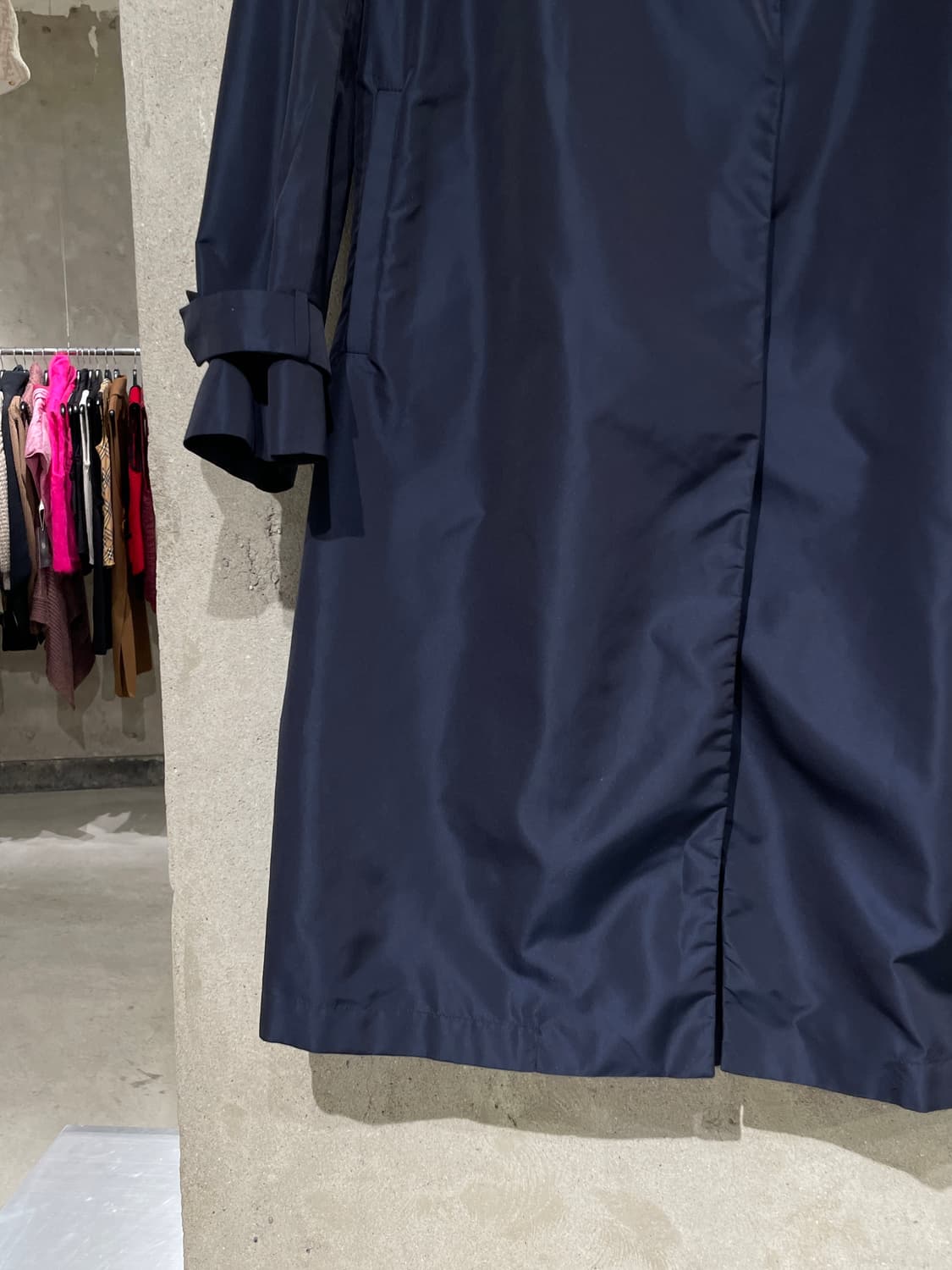 질샌더 딥 네이비 히든 버튼 폴리에스텔 하프 코트 상품이미지4