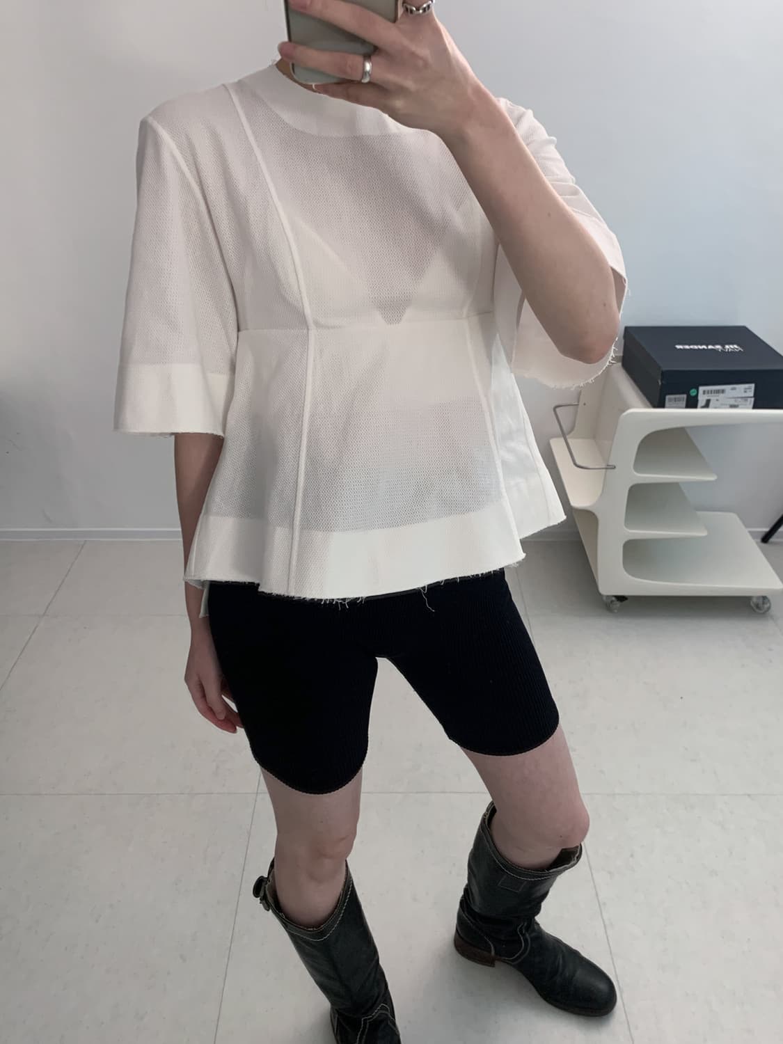 Hourglass Blouse 상품이미지1