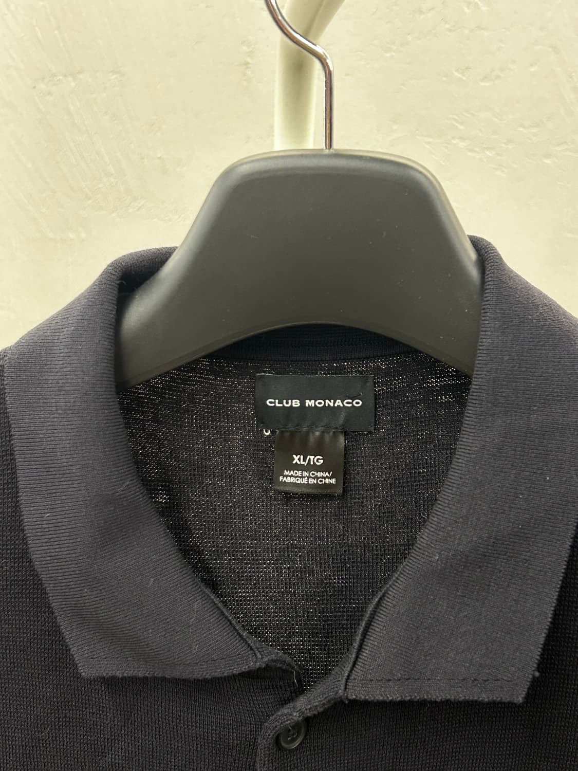 클럽모나코(CLUB MONACO) 솔리드옴므 블랙 반팔 셔츠 상품이미지4