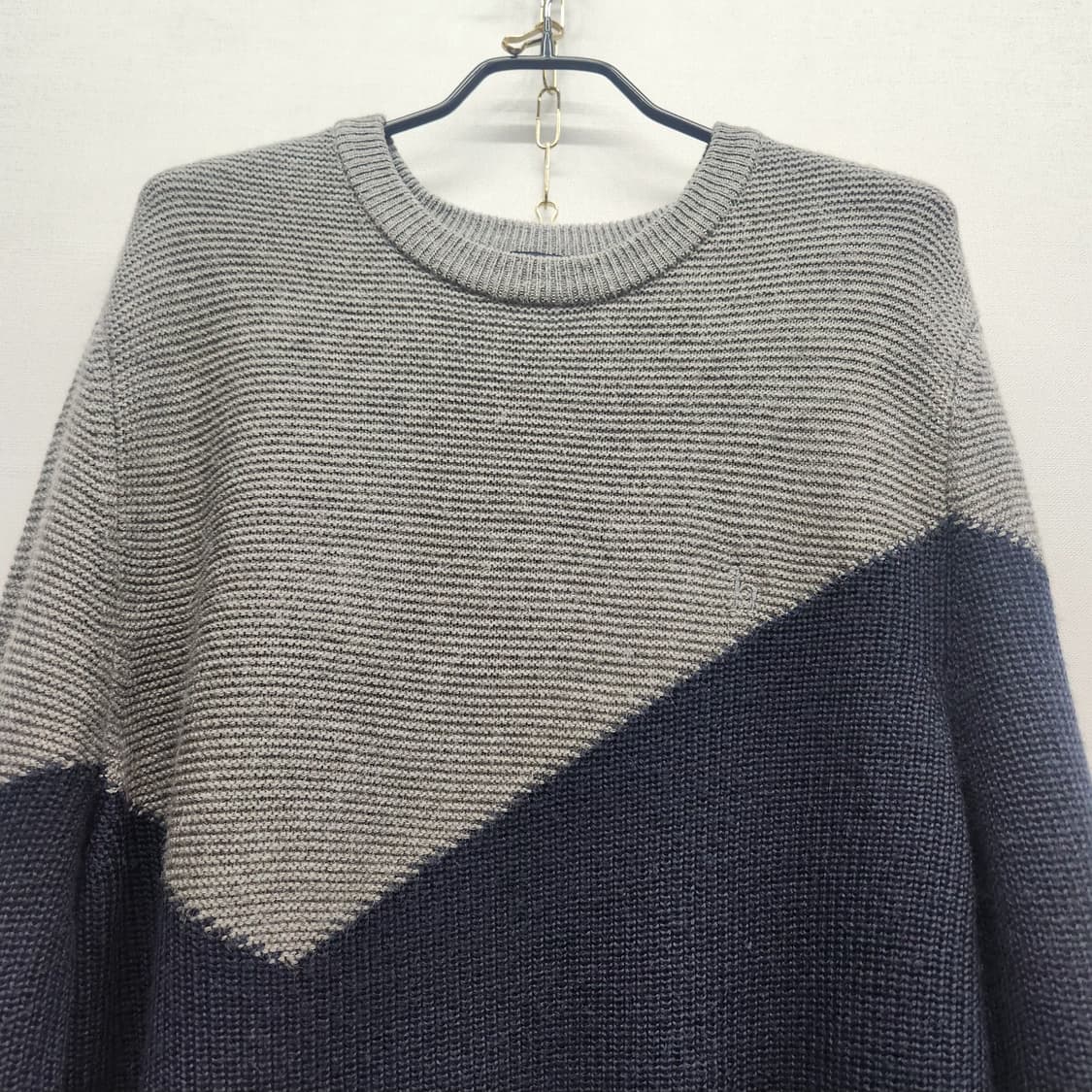 헤지스 로고 컬러블럭 니트 105(L~XL) 상품이미지2