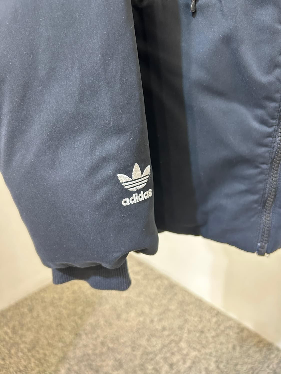 아디다스 삼선 후드 패딩 상품이미지3