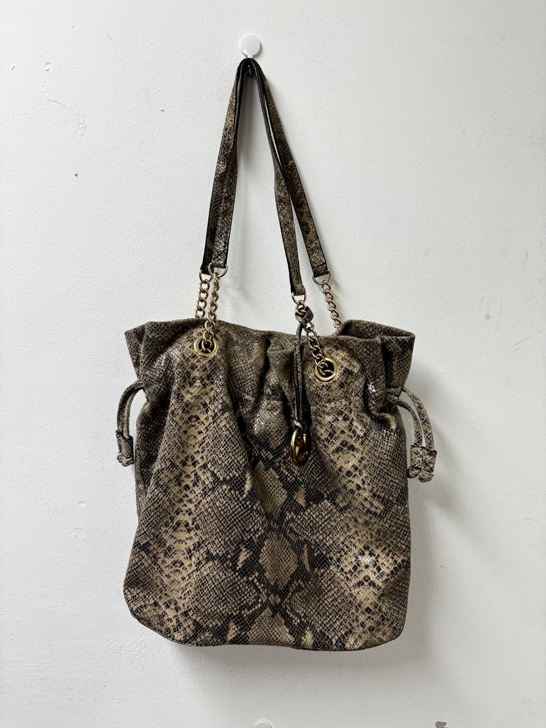 “Michael Kors” 00’s Mood Python Bag 상품이미지1