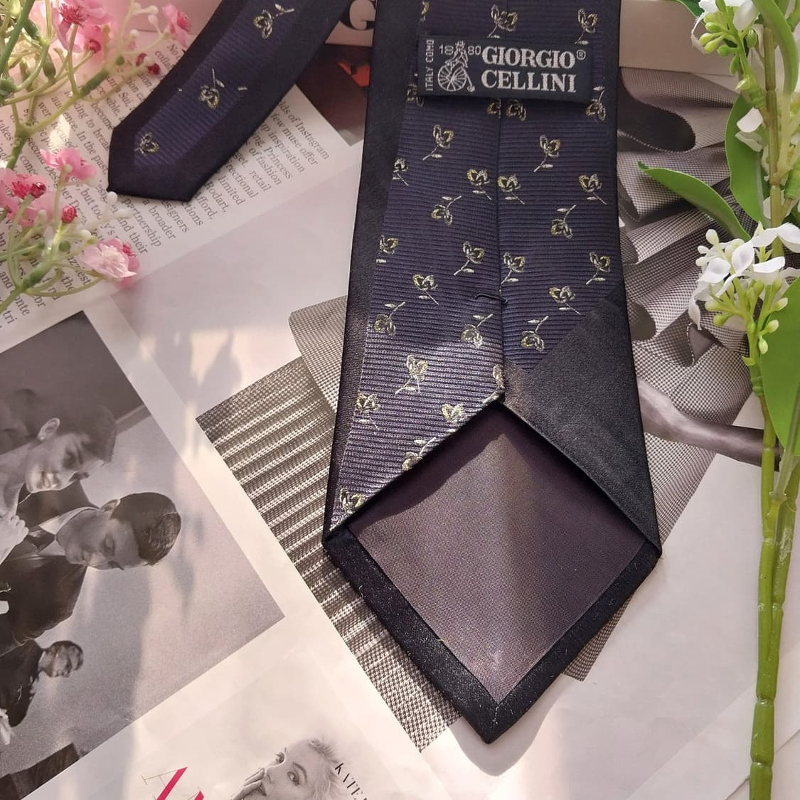 조르지오 첼리니 실크 블랙 플라워 넥타이 9.5cm A+등급 K1751
 상품이미지6