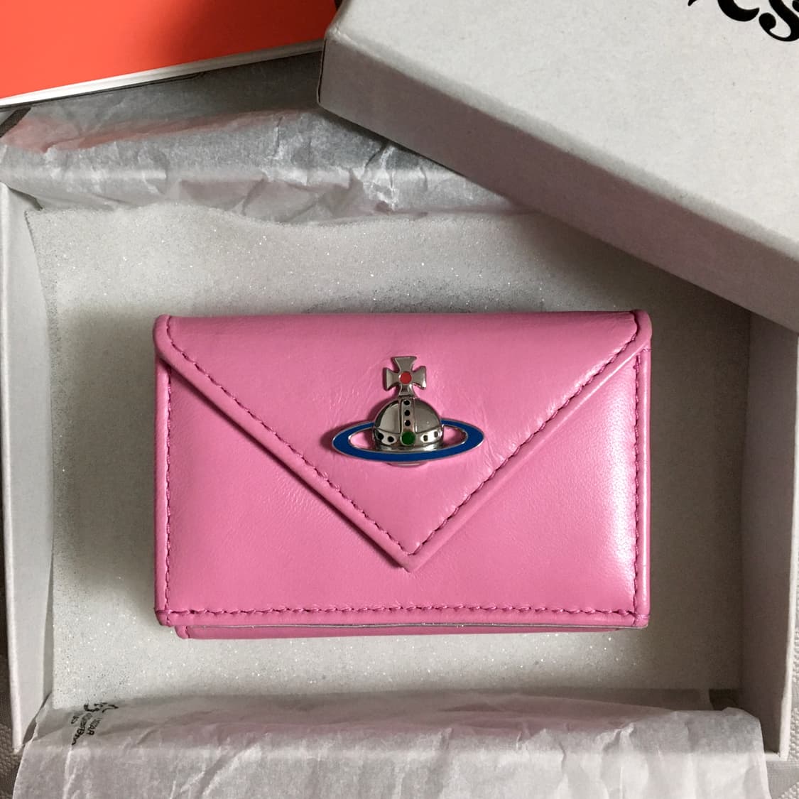 비비안 웨스트우드 핑크 반지갑 정품 상품이미지1