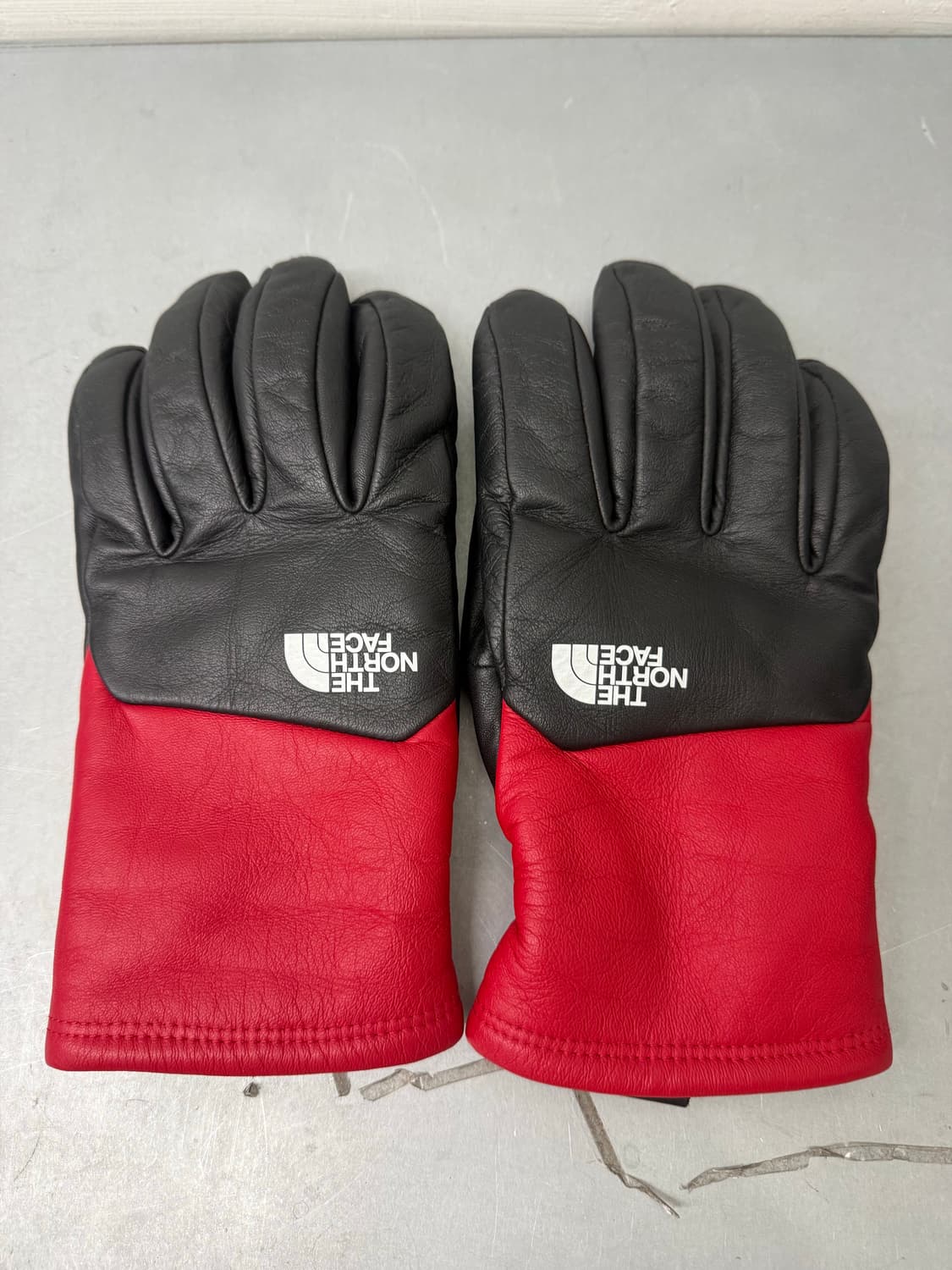 supreme the northface leather glove 상품이미지1