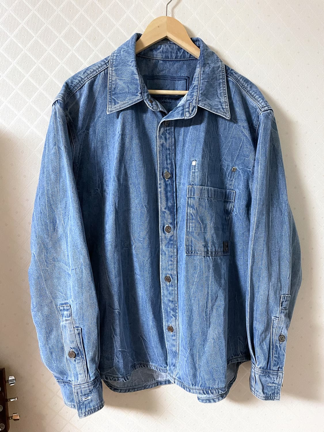 우영미 22fw 워싱 데님 자켓 50 상품이미지1
