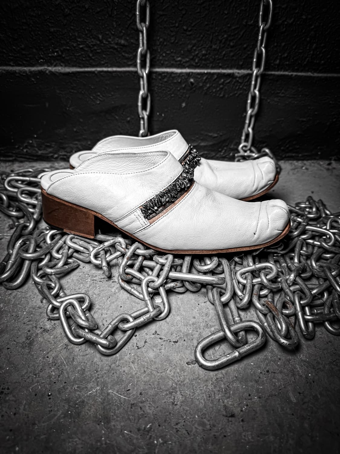 HIROMU TAKAHARA – White Leather Mule 상품이미지5
