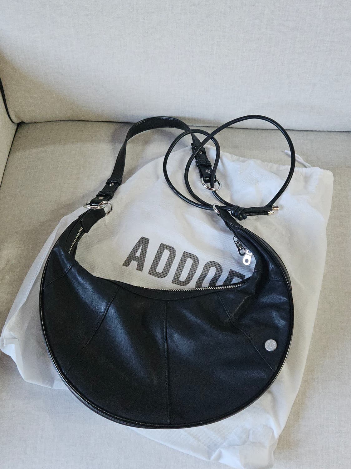 addoff 애드오프 하프문 백 상품이미지3