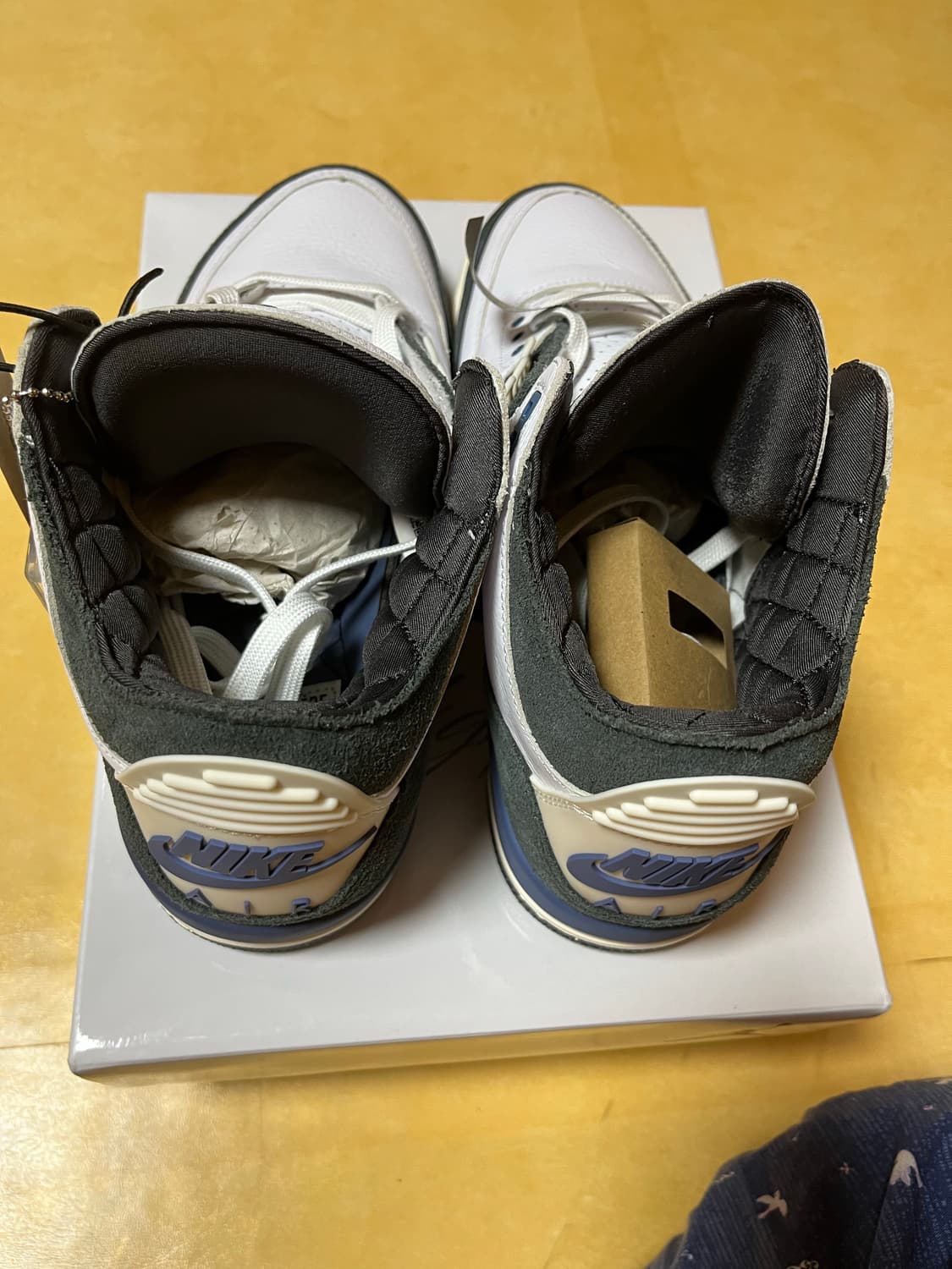 조던 3 아마 마니에르 270사이즈 새상품 팝니다. 상품이미지5