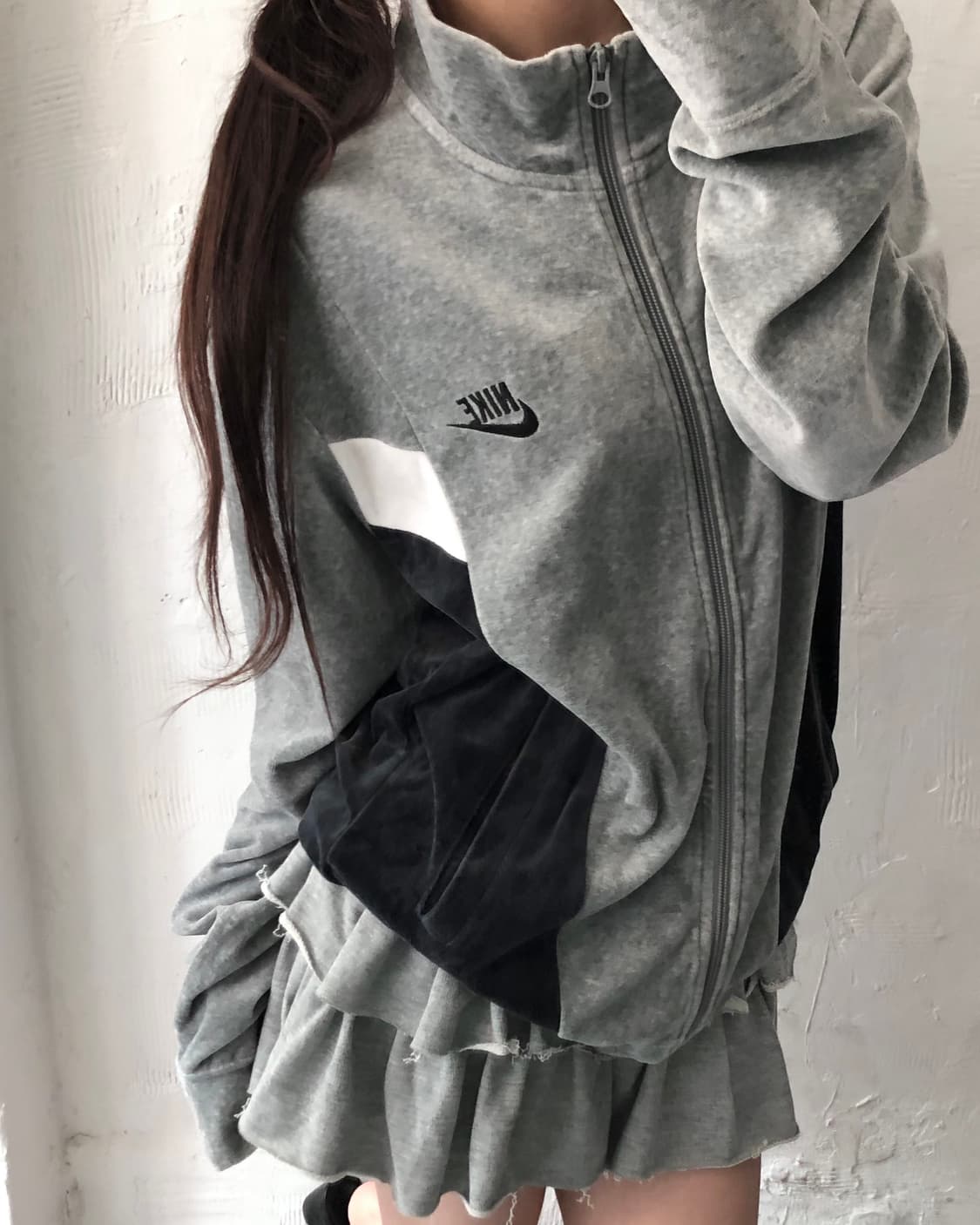Nike 나이키 00’s 그레이배색 벨루어 트랙탑 상품이미지1