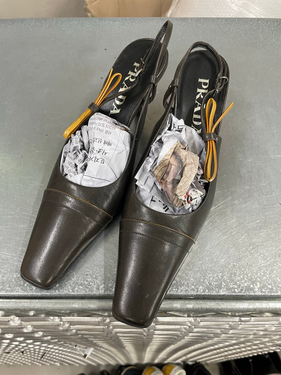 프라다 레더 슬링백 펌프스 36.5 (gr-4688) 상품이미지2