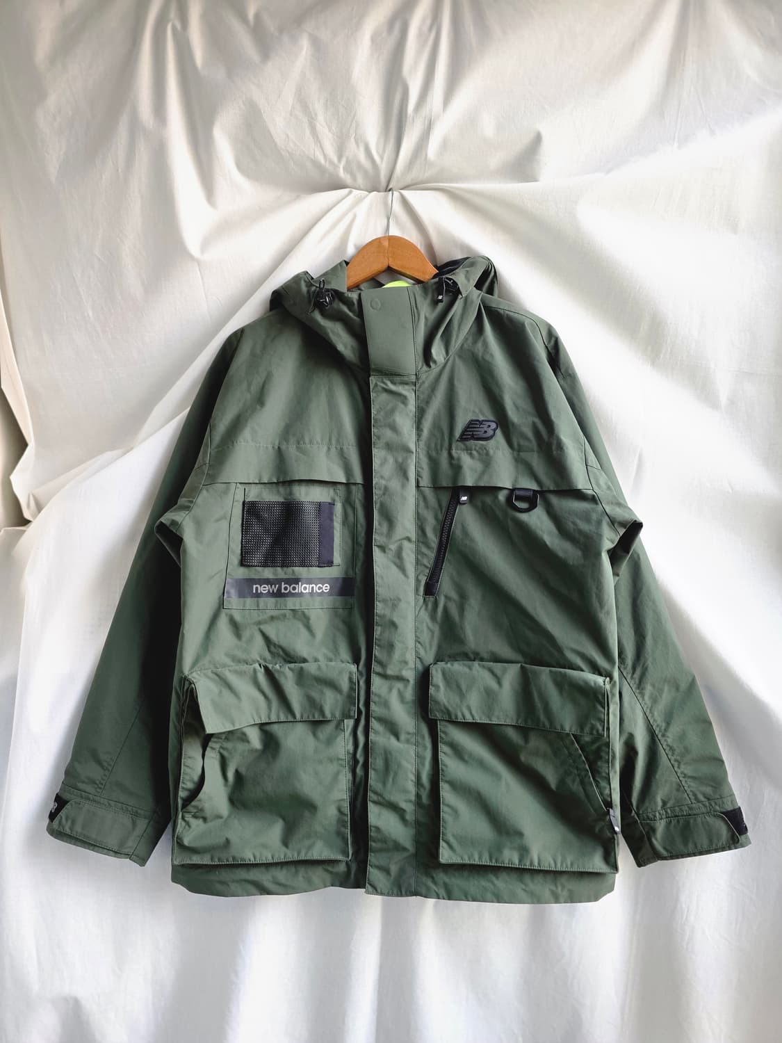 뉴발란스 바람막이 후드 자켓 L 상품이미지1