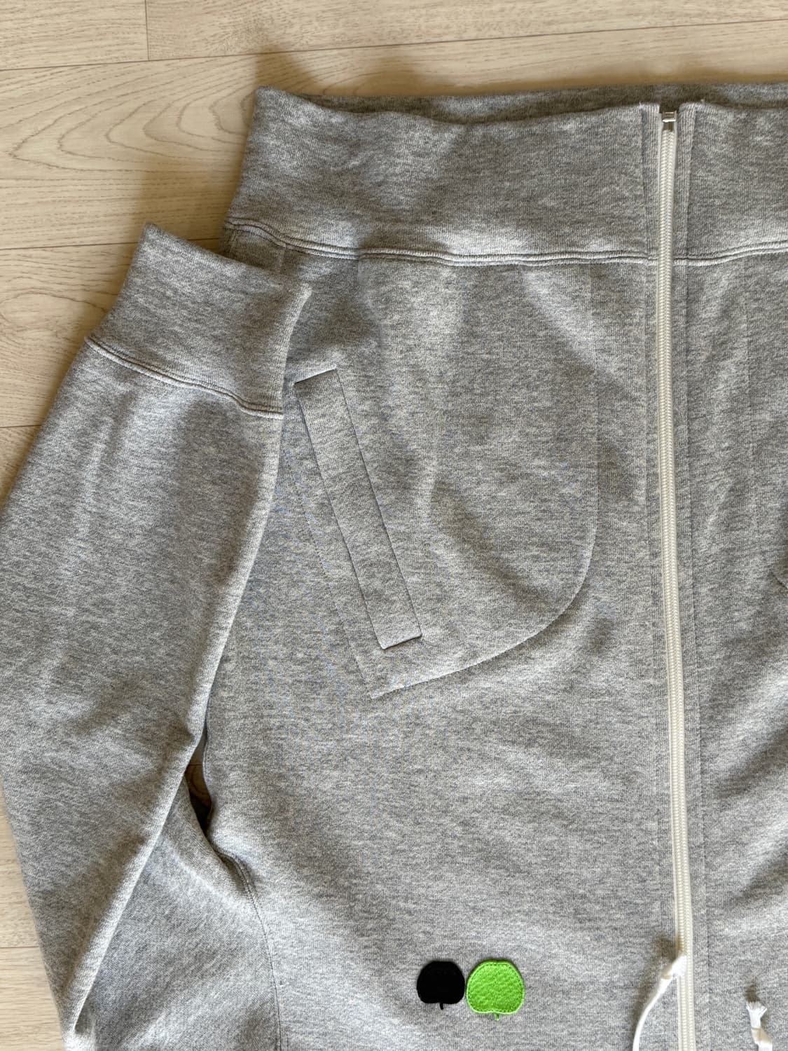 꼼데가르송 x 비틀즈 후드집업 - L size(100) 상품이미지3