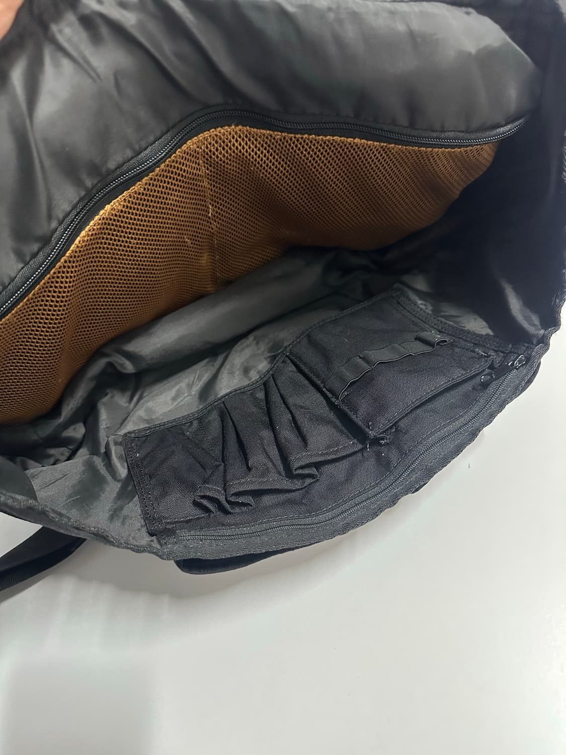 칼하트 카고 메신저백 상품이미지7