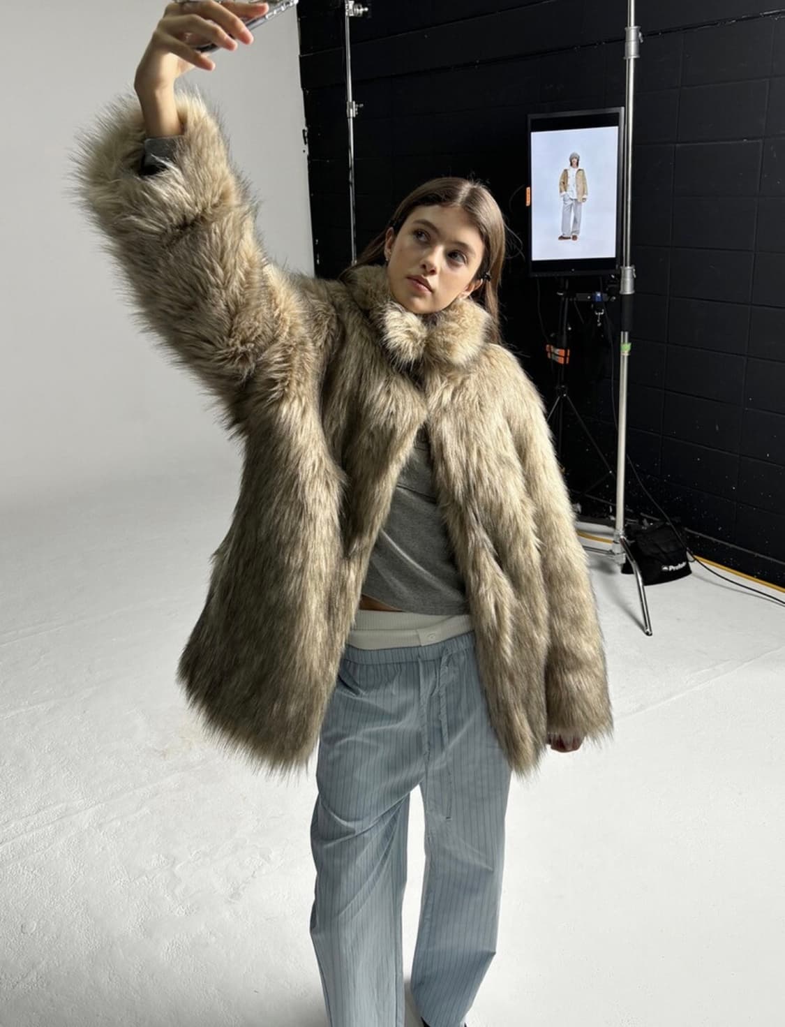 애프터아워즈 오버사이즈 퍼자켓 V3 상품이미지1