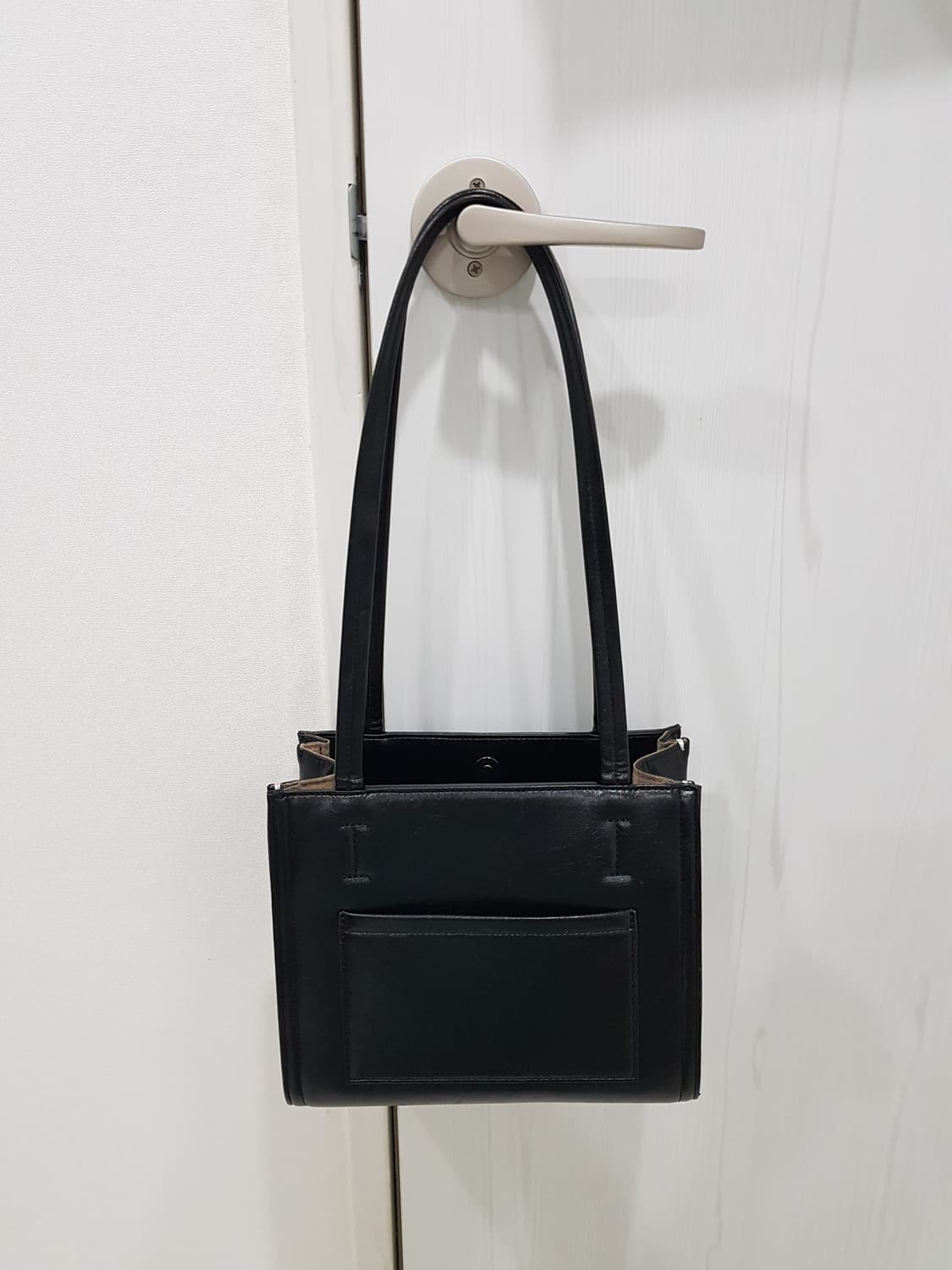 [새상품급] 스탠드오일 오블롱백 미니 블랙 숄더백 상품이미지4