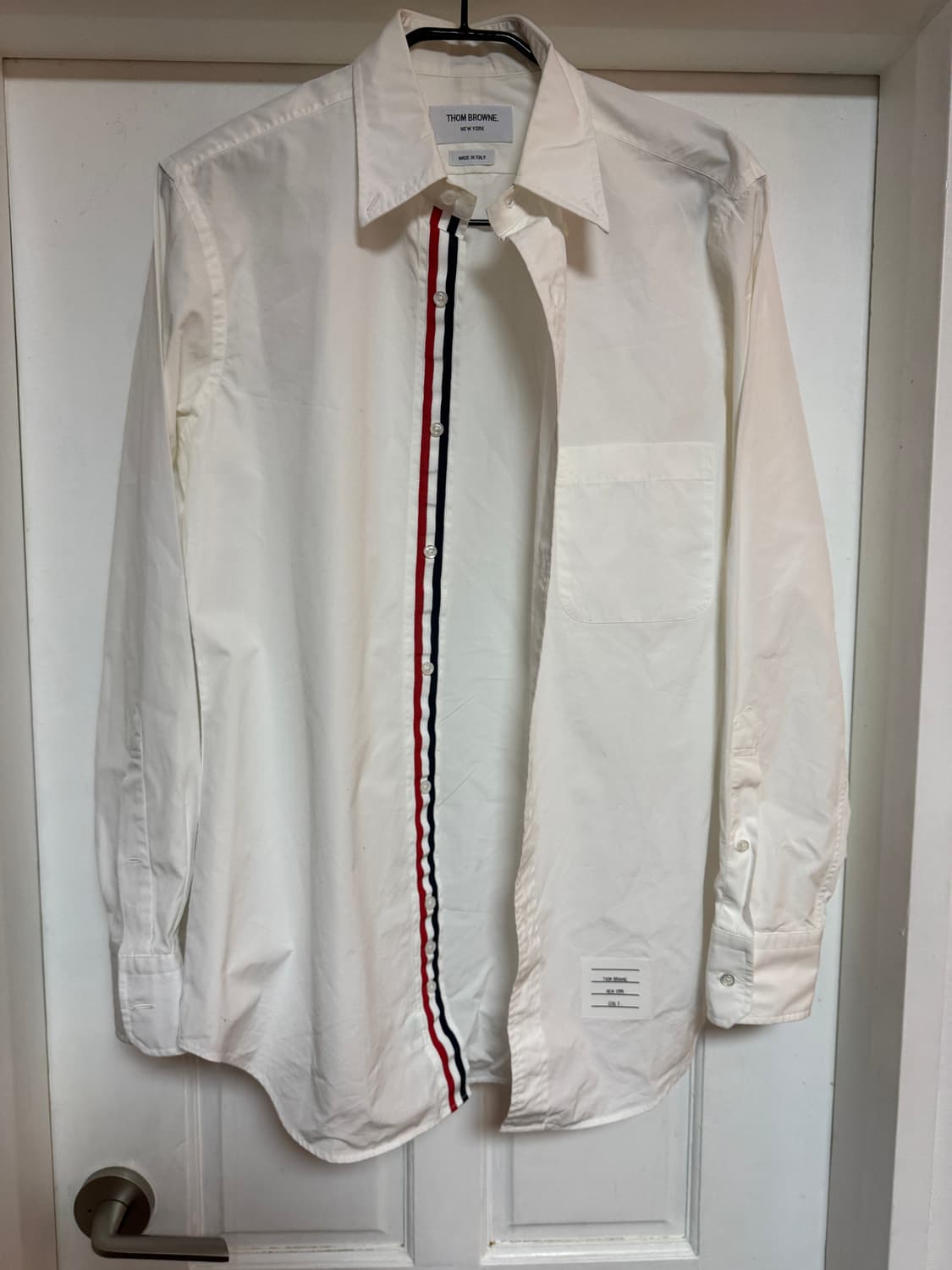 톰브라운 히든 RWB 트리밍 클래식 포플린 셔츠 (MWL010E 0311 상품이미지2