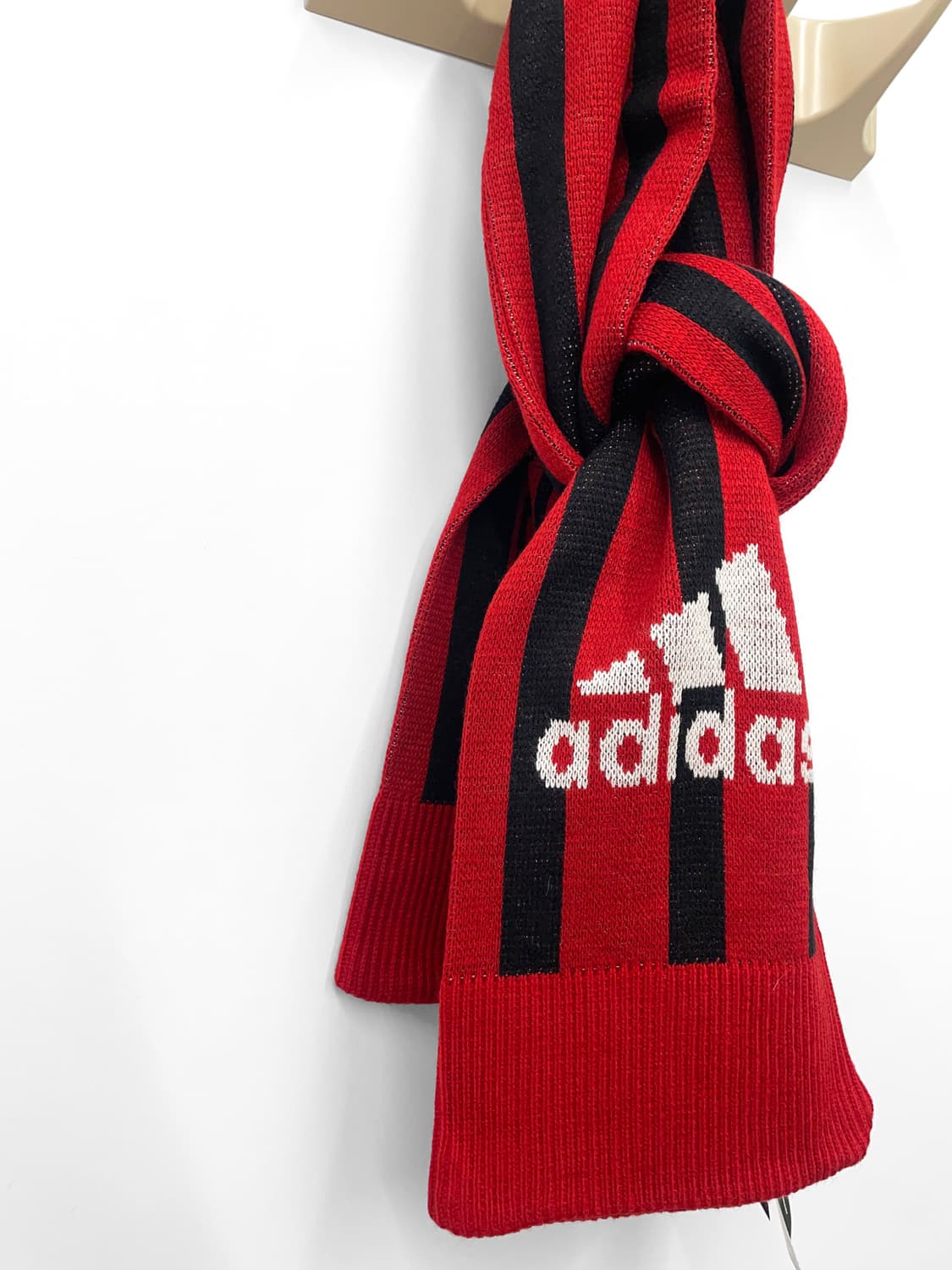 아디다스 AC 밀란 축구 머플러 상품이미지3