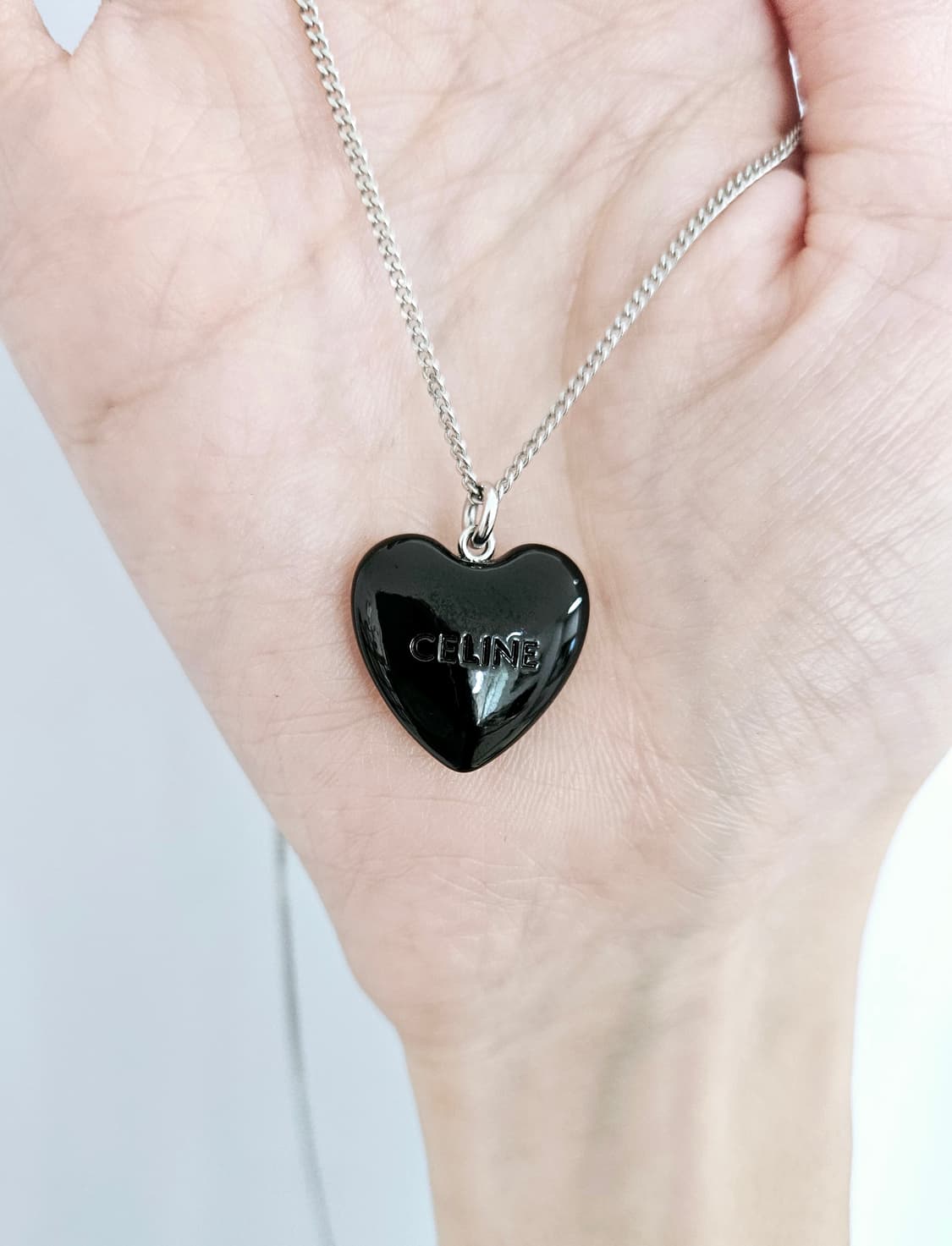 [24SS시즌단종] 셀린느 블랙 하트 실버 목걸이 (정품/풀셋) 상품이미지6
