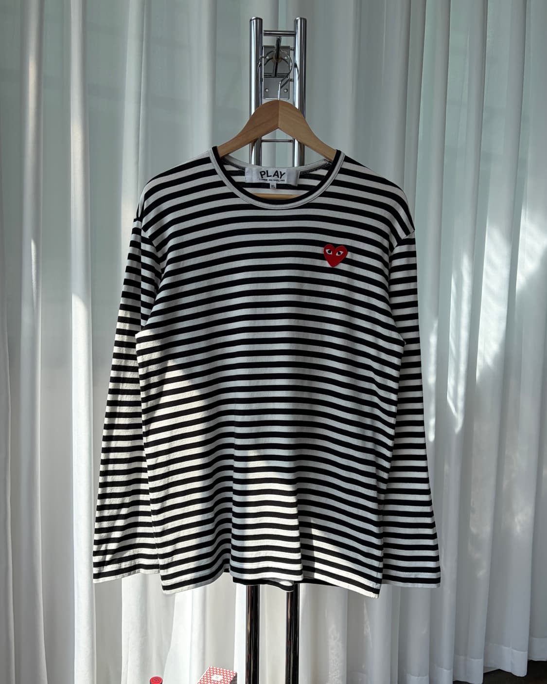 [XL]꼼데가르송 레드 하트 와펜 스트라이프 롱 슬리브 상품이미지2