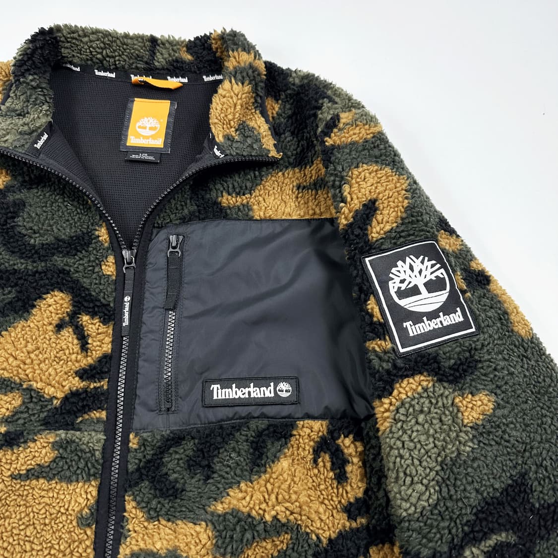 팀버랜드 밀리터리 카모 후리스 L 상품이미지3