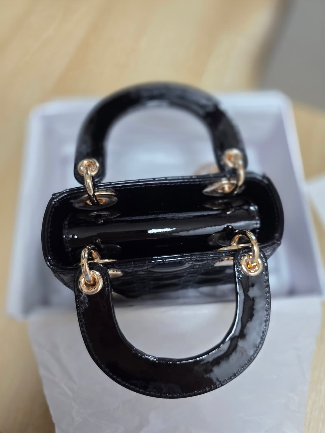 디올 레이디 미니 페이던트 새상품컨디션 상품이미지9