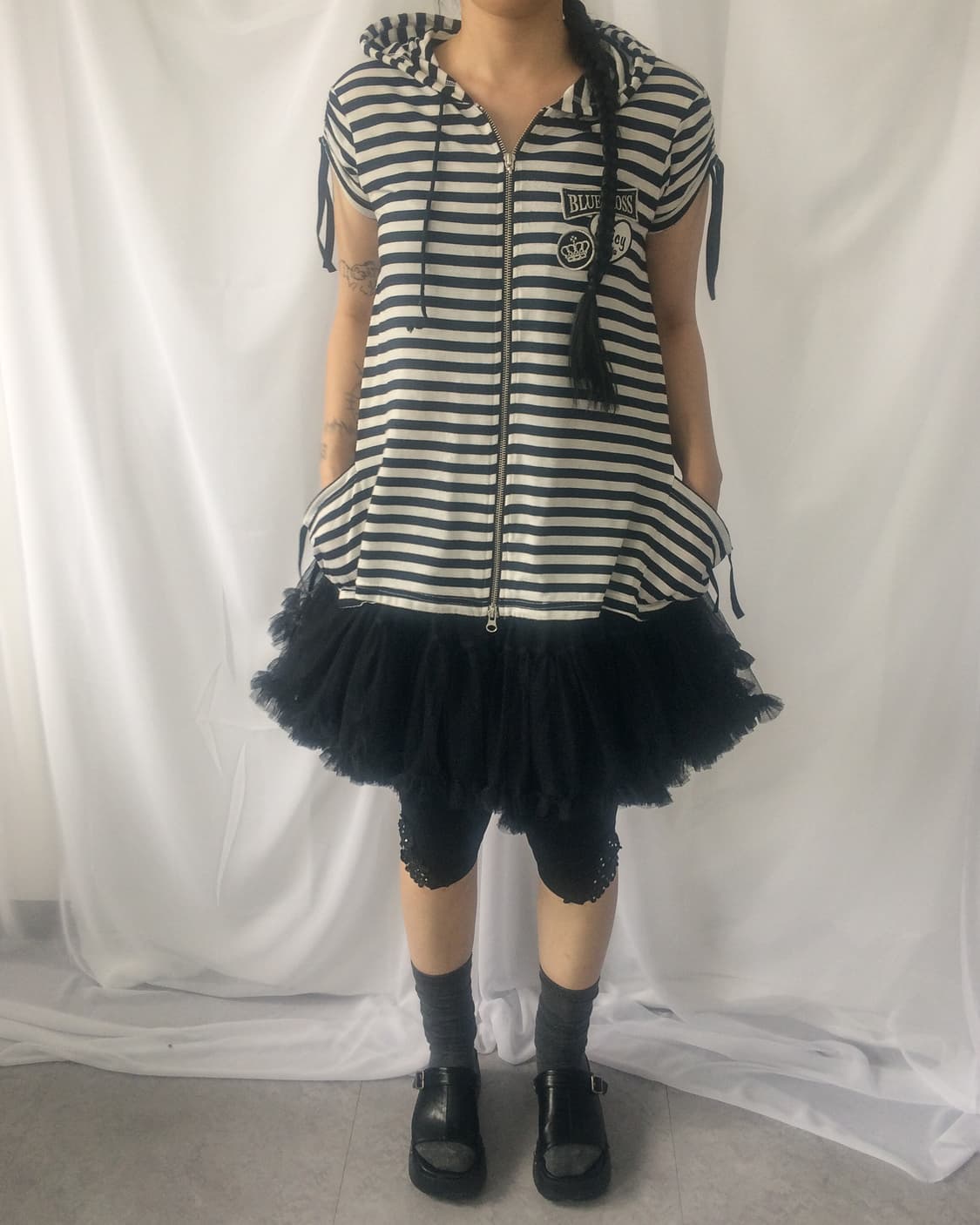 Shirring point stripe pattern hood zip u 상품이미지6