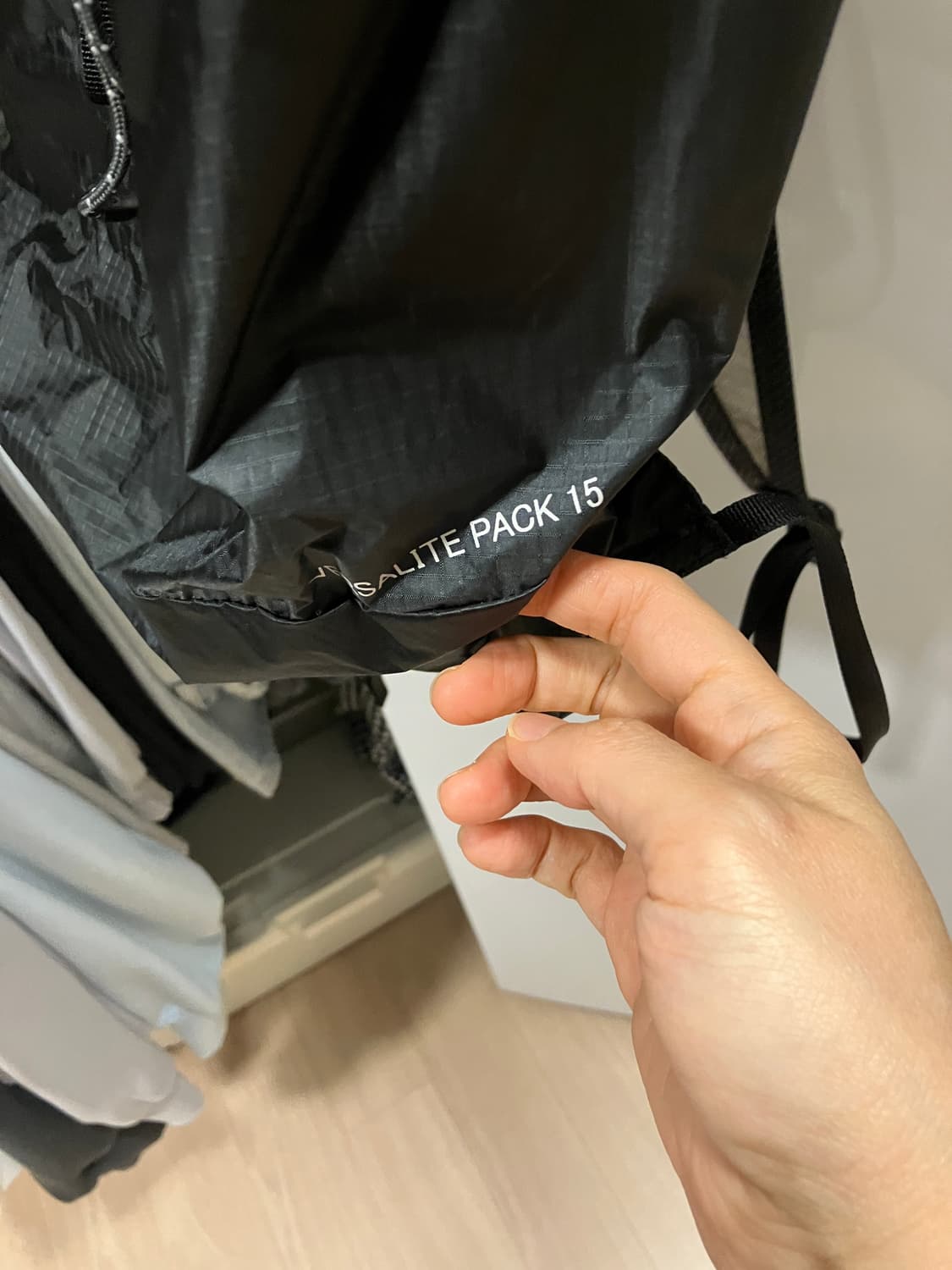 몽벨 버사라이트 백팩 15L  상품이미지2