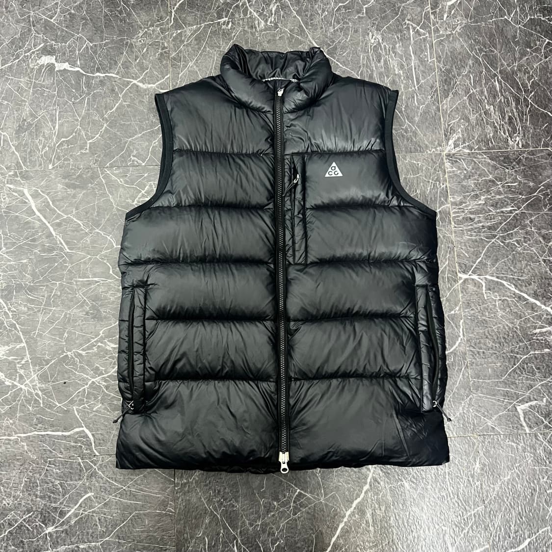 나이키 ACG 유광 에나멜 투웨이 구스다운 베스트 상품이미지3