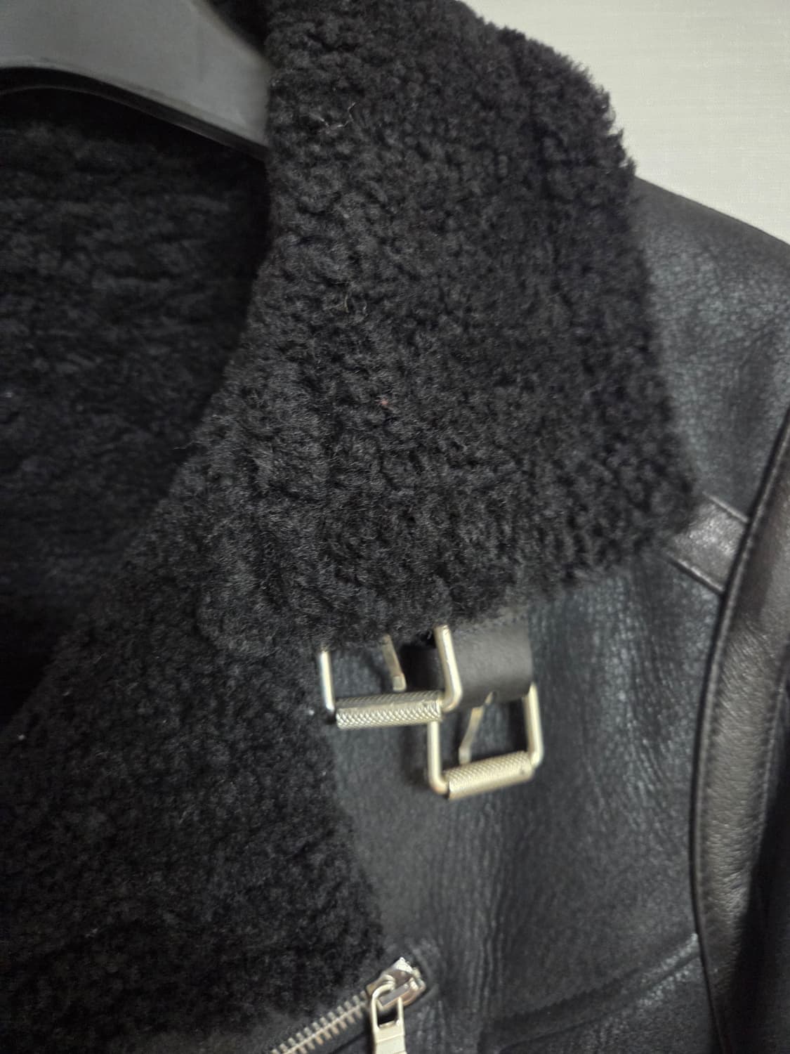 느와르 라르메스 블랙 무통 라이더 자켓 상품이미지2