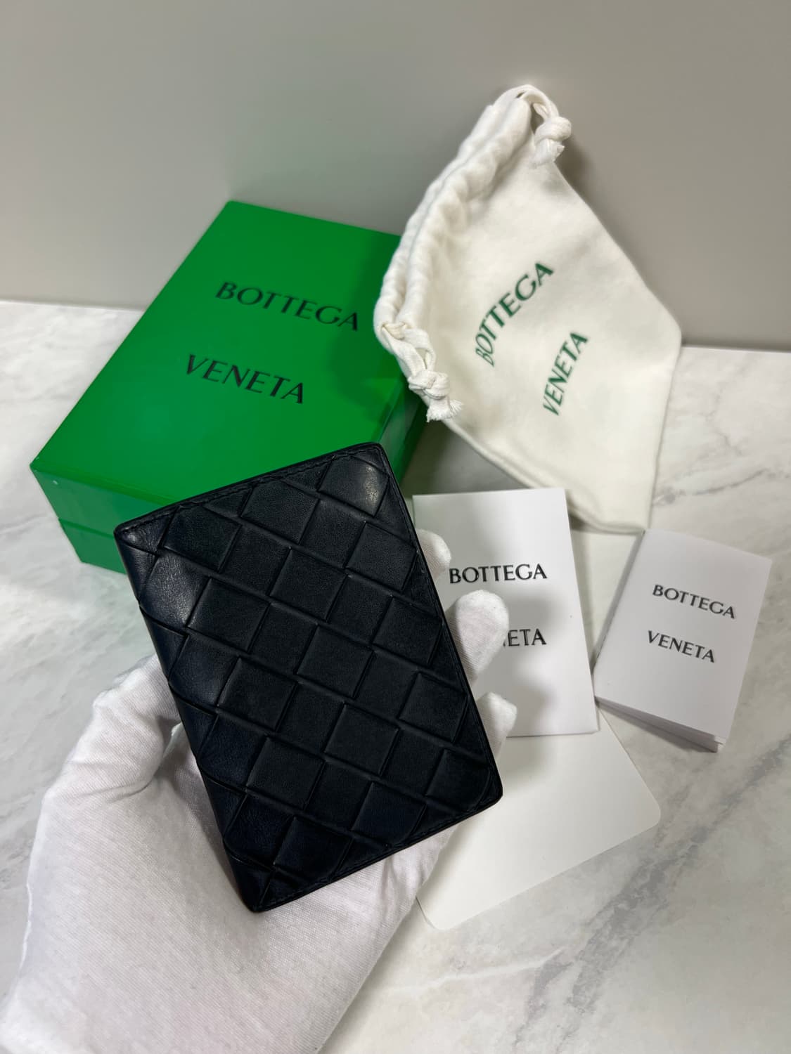 보테가베네타 투톤 플랩 오거나이저 지갑 상품이미지1