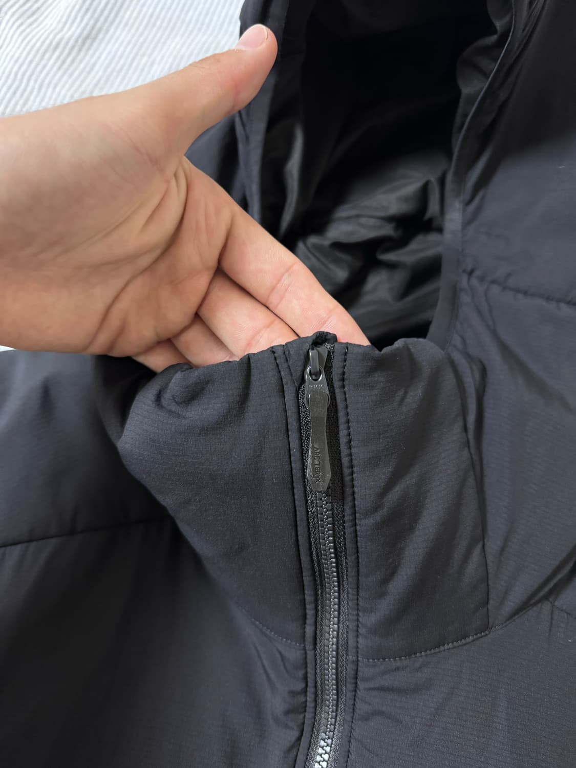 아크테릭스 아톰 LT 후디 블랙 상품이미지6